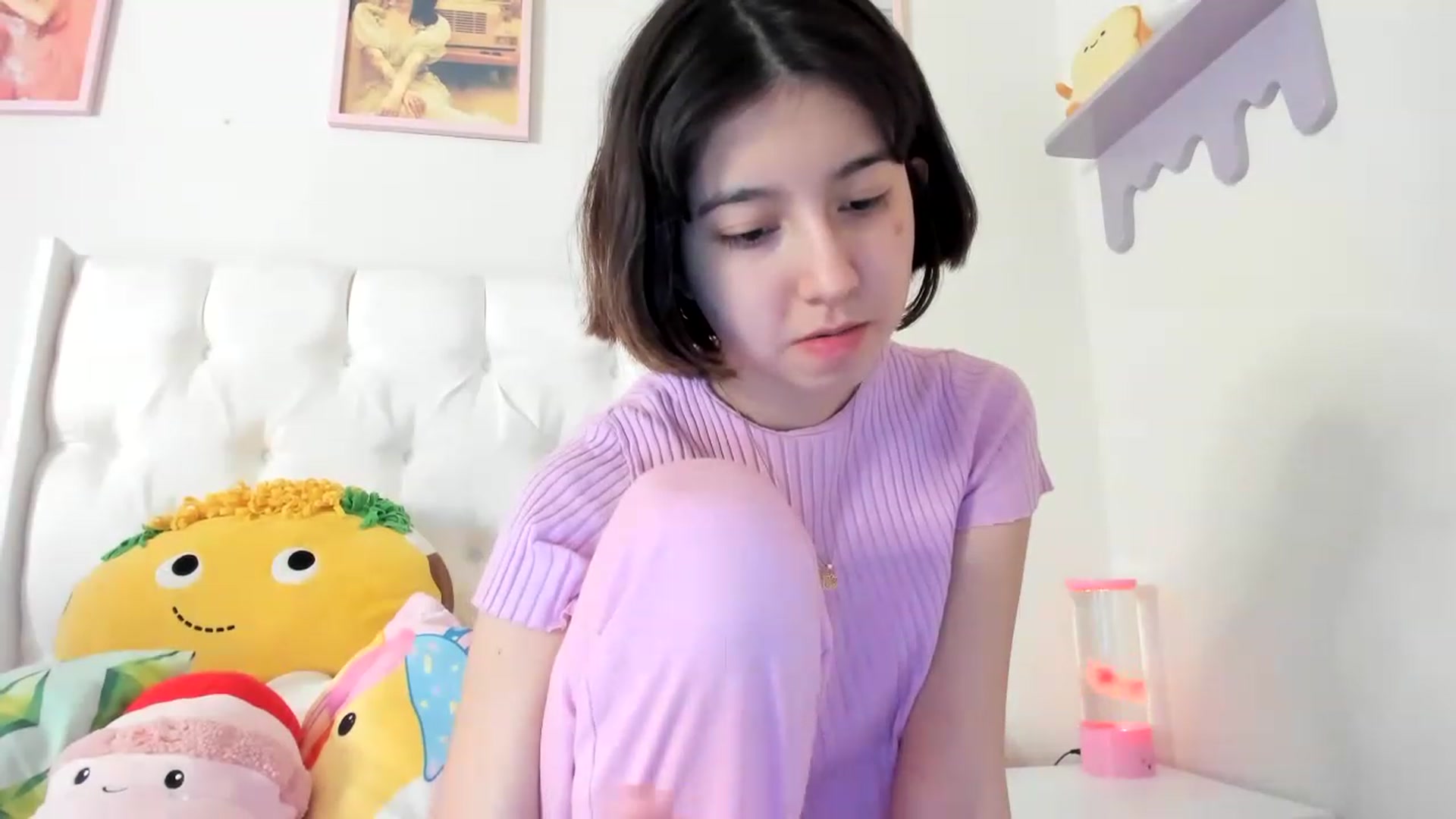 Gallery image thumbnail from Cherrycute666's myfreecams stream on, 06/06/2023, 24:24 image 15 of 20