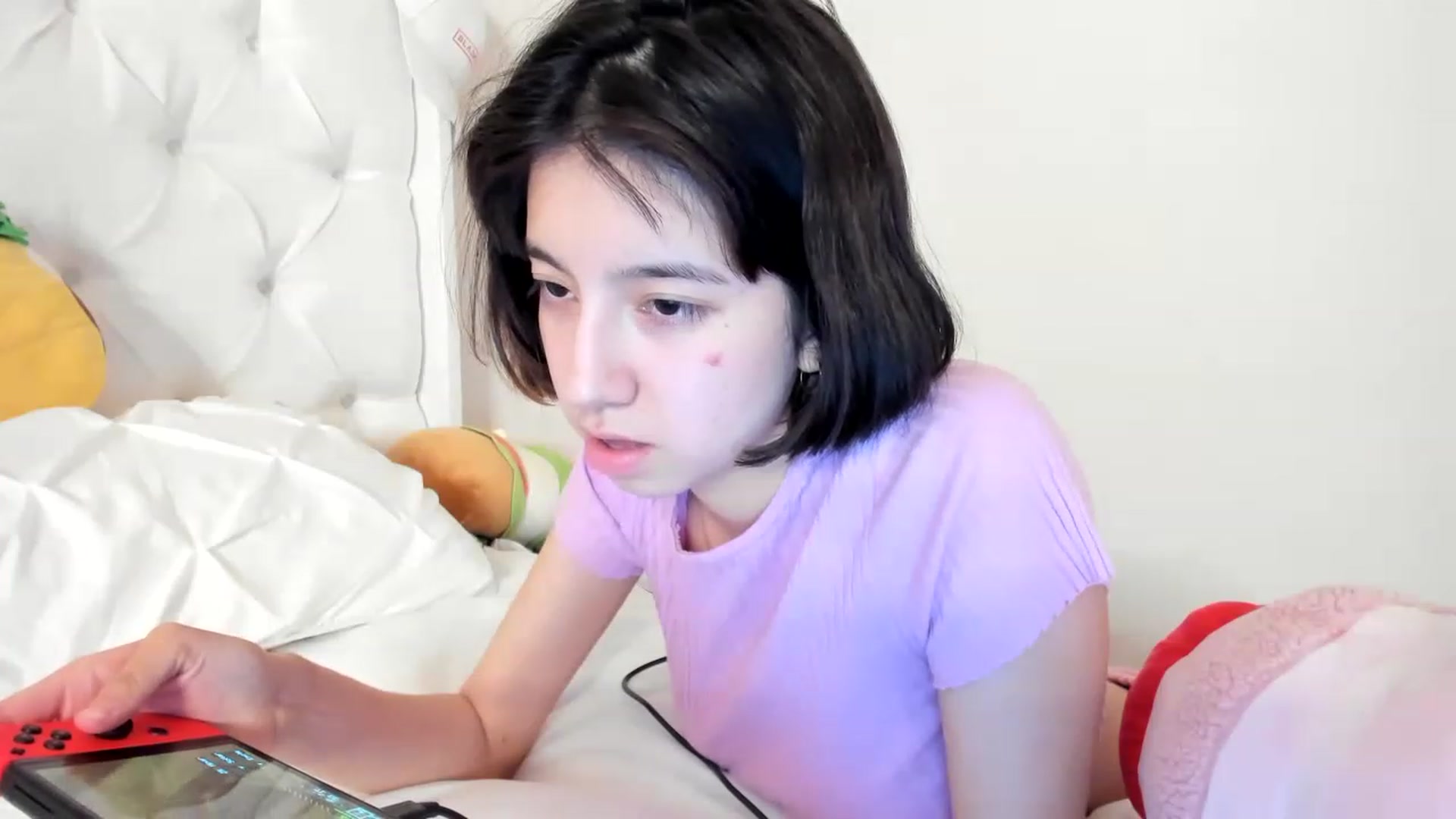 Gallery image thumbnail from Cherrycute666's myfreecams stream on, 06/06/2023, 03:21 image 17 of 20