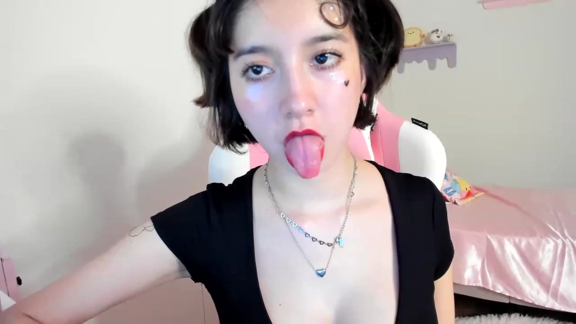 Gallery image thumbnail from Cherrycute666's myfreecams stream on, 06/08/2023, 06:03 image 15 of 20