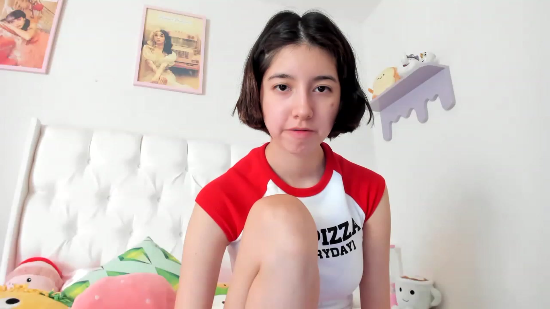 Gallery image thumbnail from Cherrycute666's myfreecams stream on, 06/08/2023, 22:13 image 18 of 20