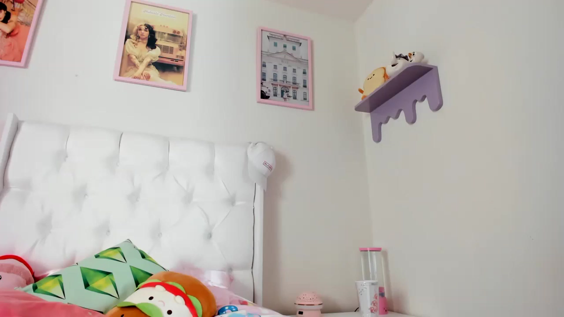 Gallery image thumbnail from Cherrycute666's myfreecams stream on, 06/08/2023, 22:13 image 1 of 20