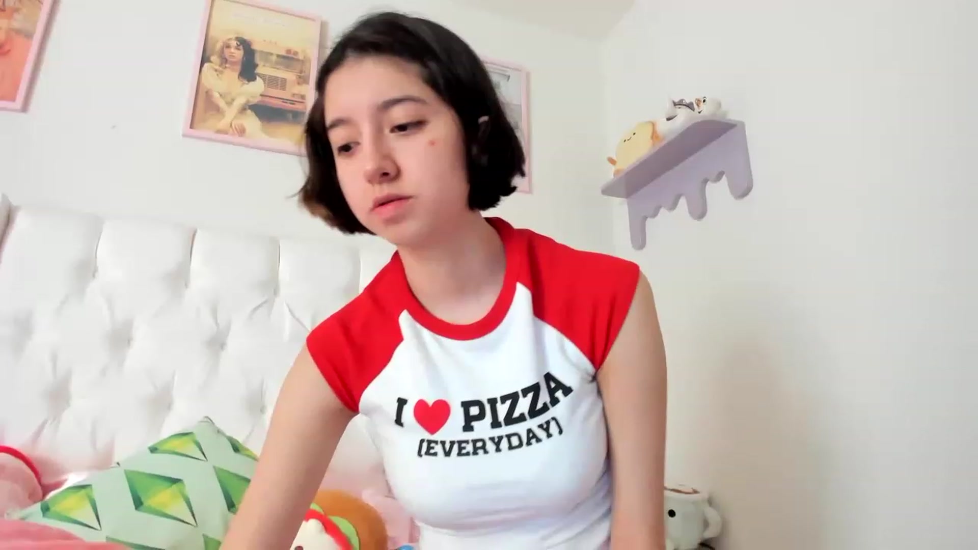 Gallery image thumbnail from Cherrycute666's myfreecams stream on, 06/08/2023, 22:13 image 2 of 20