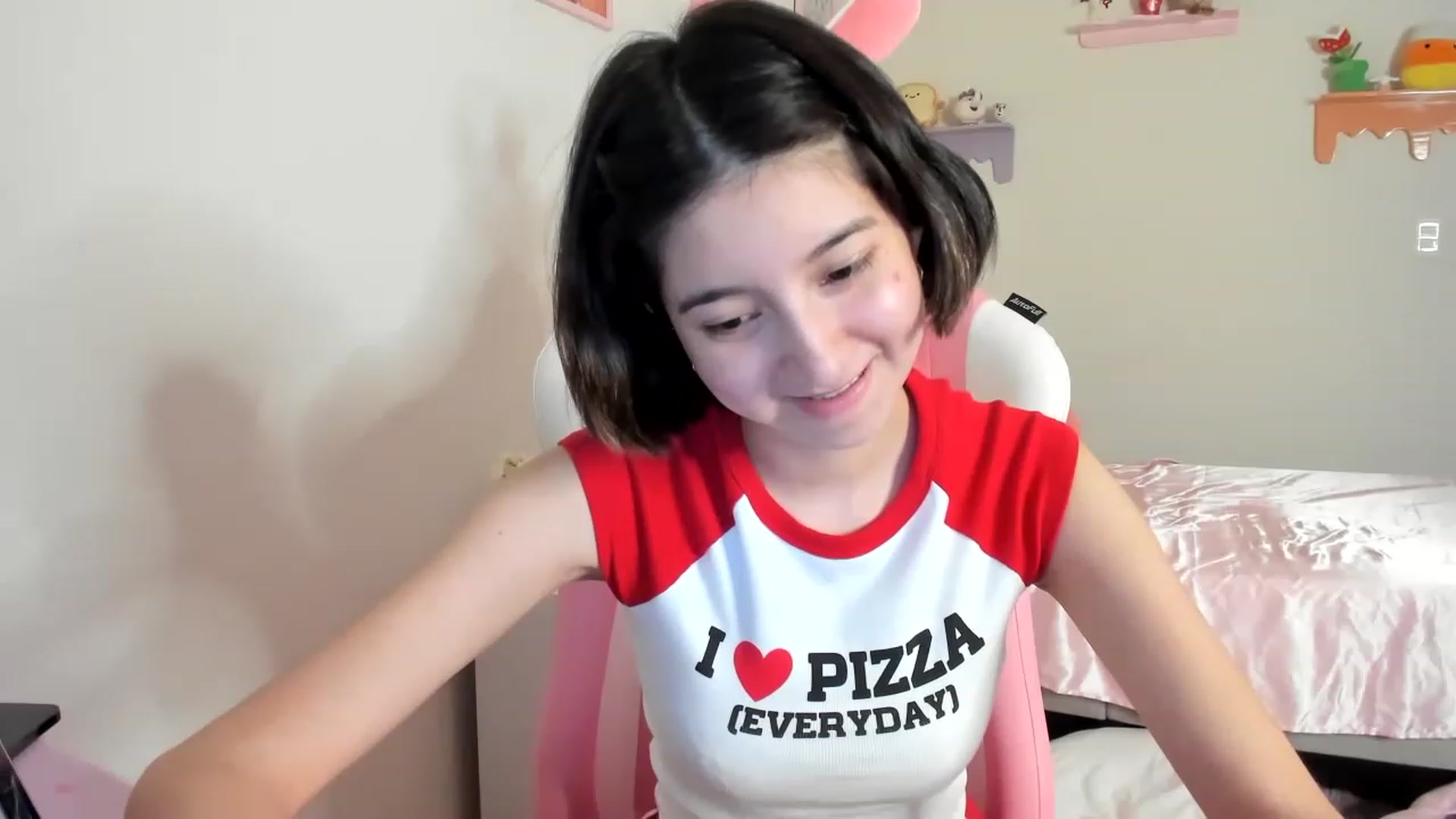 Gallery image thumbnail from Cherrycute666's myfreecams stream on, 06/09/2023, 02:30 image 19 of 20