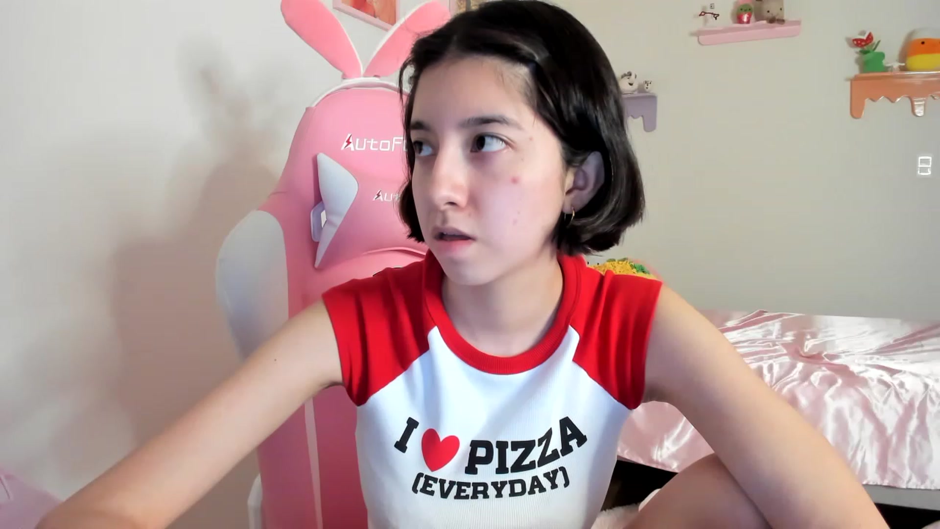 Gallery image thumbnail from Cherrycute666's myfreecams stream on, 06/09/2023, 02:30 image 5 of 20