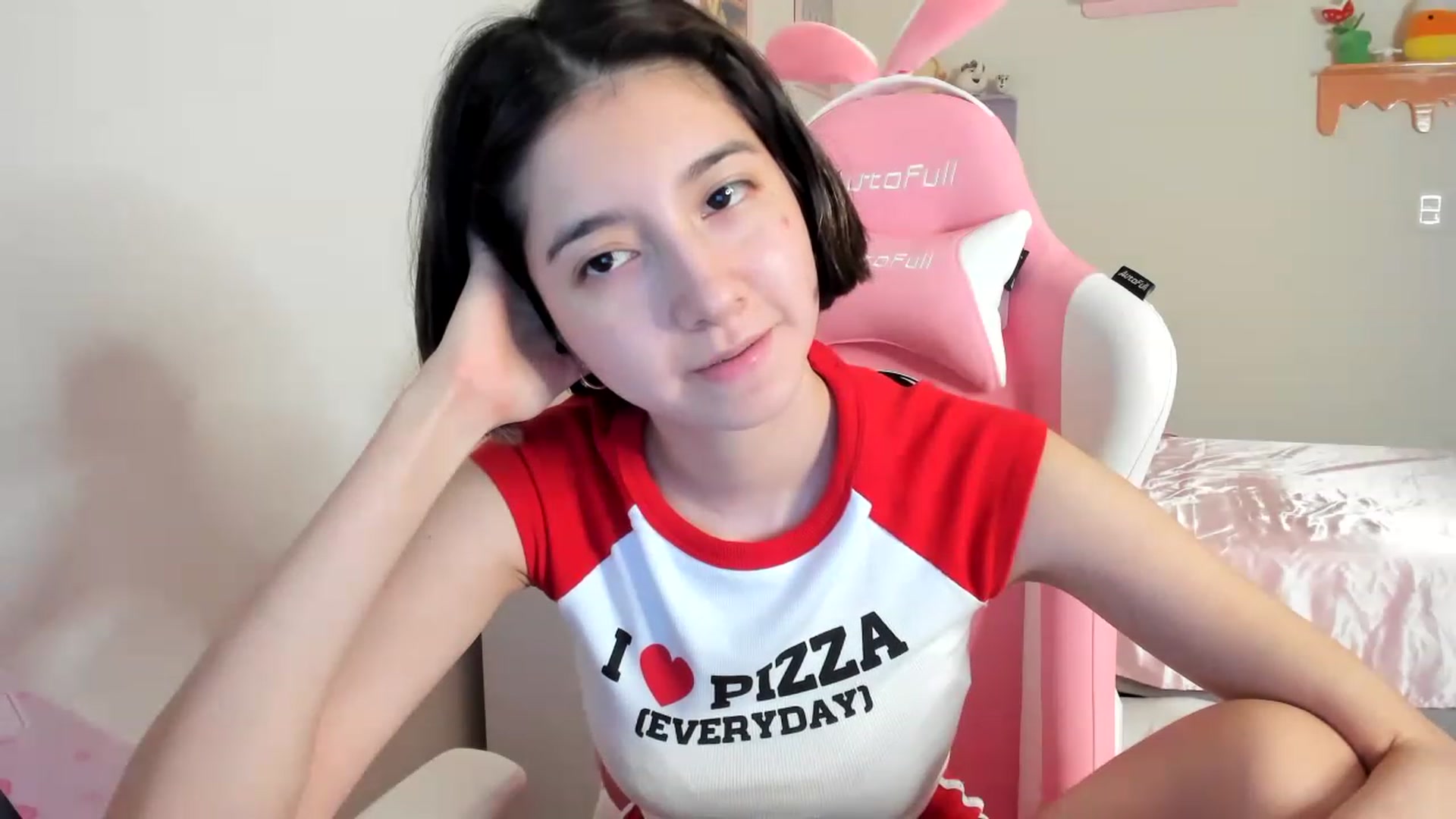 Gallery image thumbnail from Cherrycute666's myfreecams stream on, 06/09/2023, 04:19 image 11 of 20