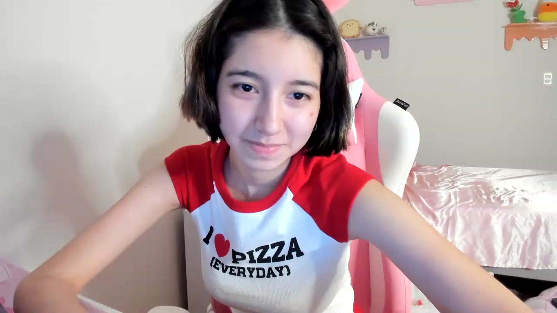 Gallery image thumbnail from Cherrycute666's myfreecams stream on, 06/09/2023, 04:19 image 10 of 20