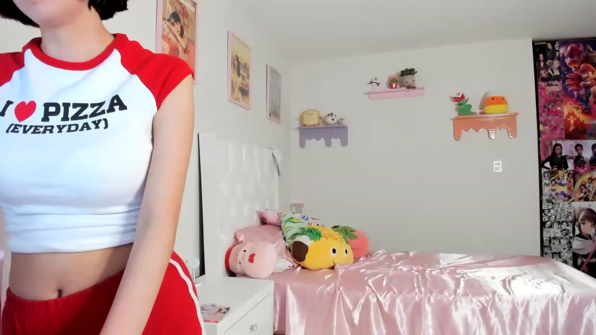 Gallery image thumbnail from Cherrycute666's myfreecams stream on, 06/09/2023, 08:32 image 17 of 20