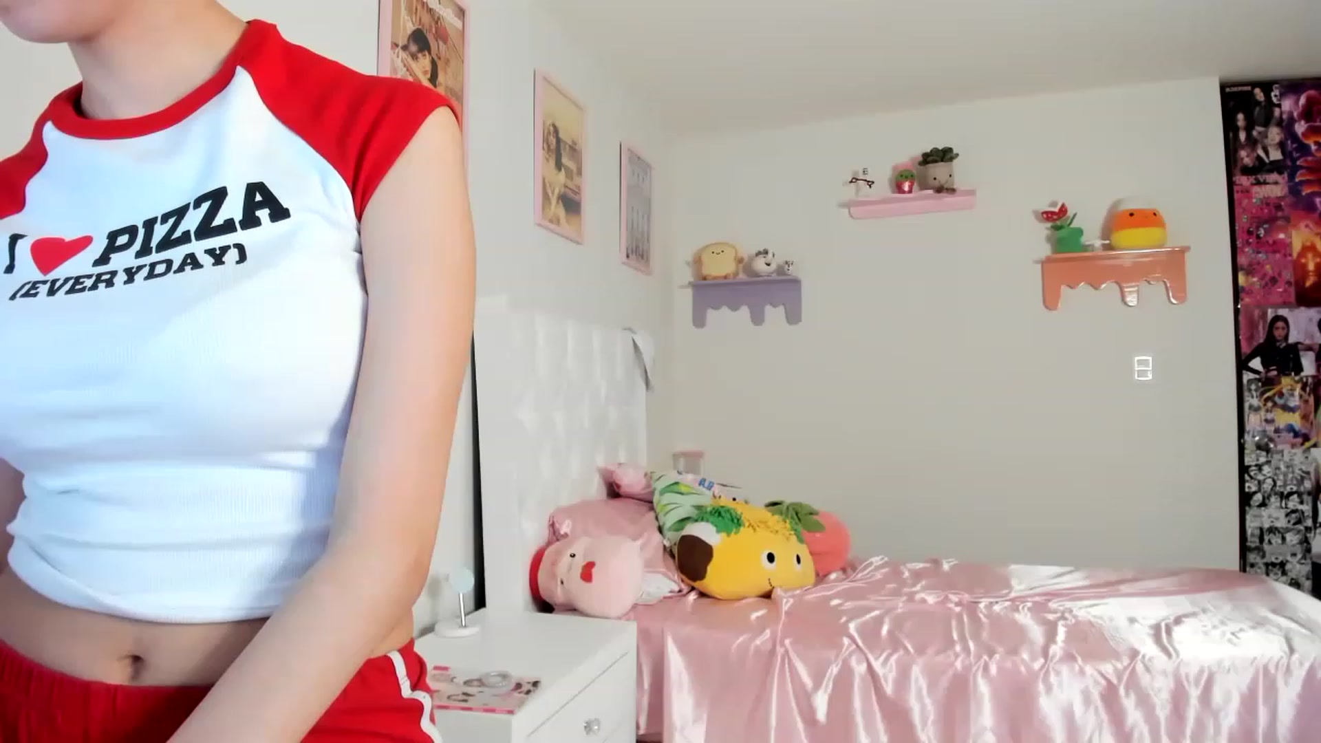 Gallery image thumbnail from Cherrycute666's myfreecams stream on, 06/09/2023, 08:32 image 9 of 20