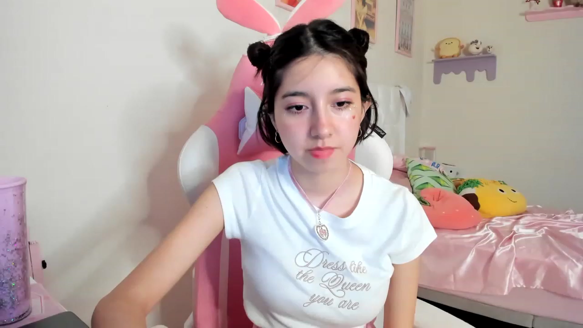 Gallery image thumbnail from Cherrycute666's myfreecams stream on, 06/10/2023, 02:26 image 6 of 20
