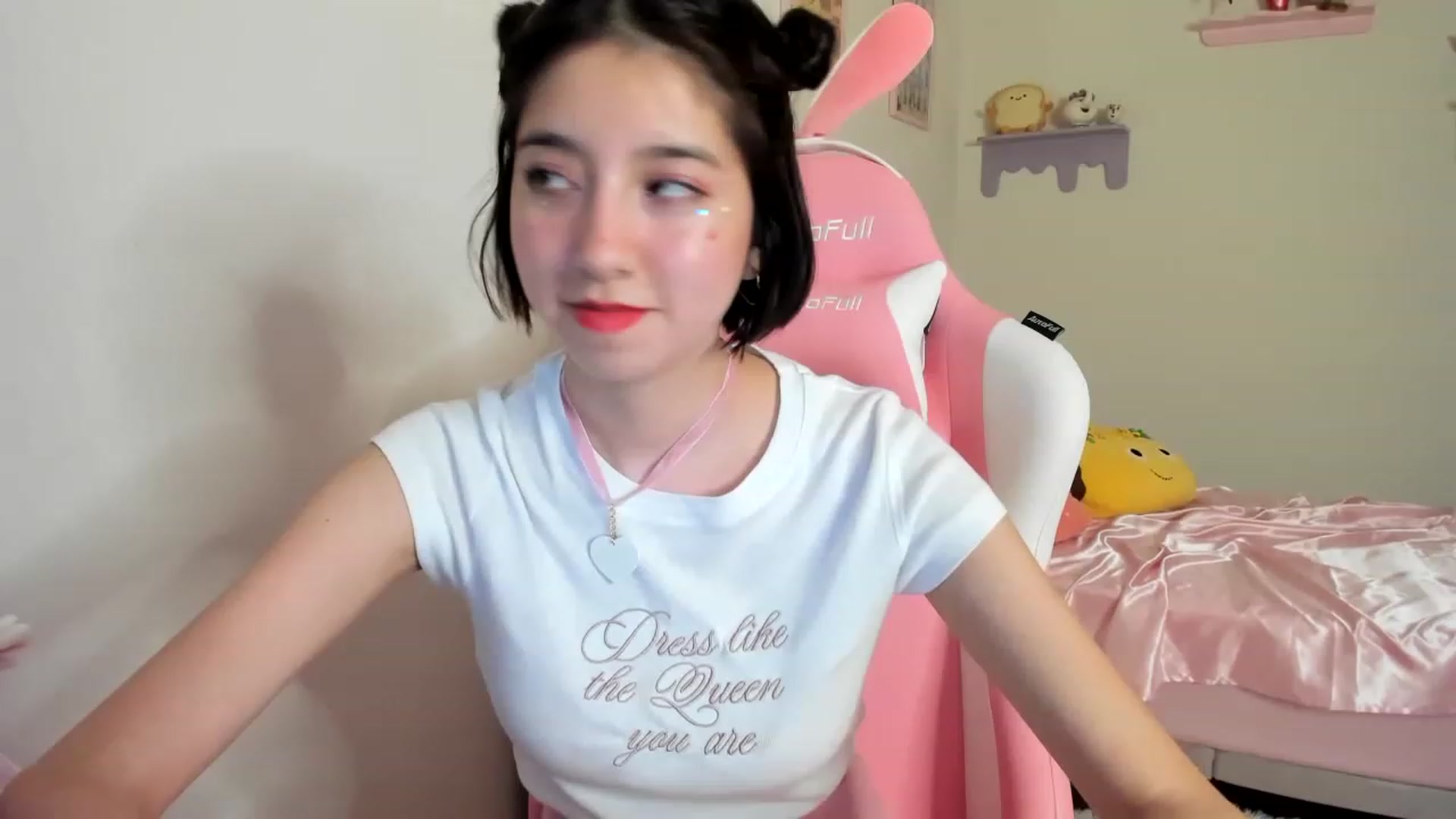 Gallery image thumbnail from Cherrycute666's myfreecams stream on, 06/10/2023, 03:51 image 18 of 20