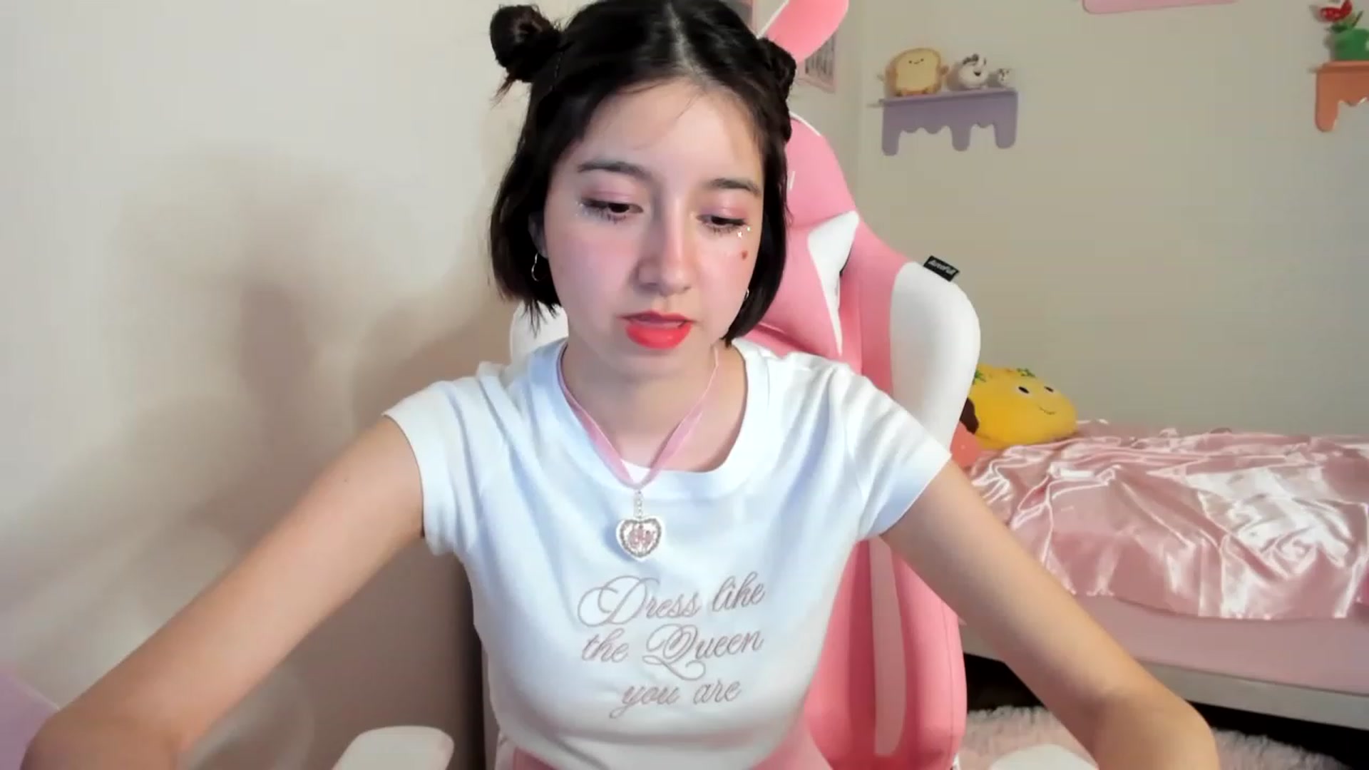 Gallery image thumbnail from Cherrycute666's myfreecams stream on, 06/10/2023, 03:51 image 1 of 20