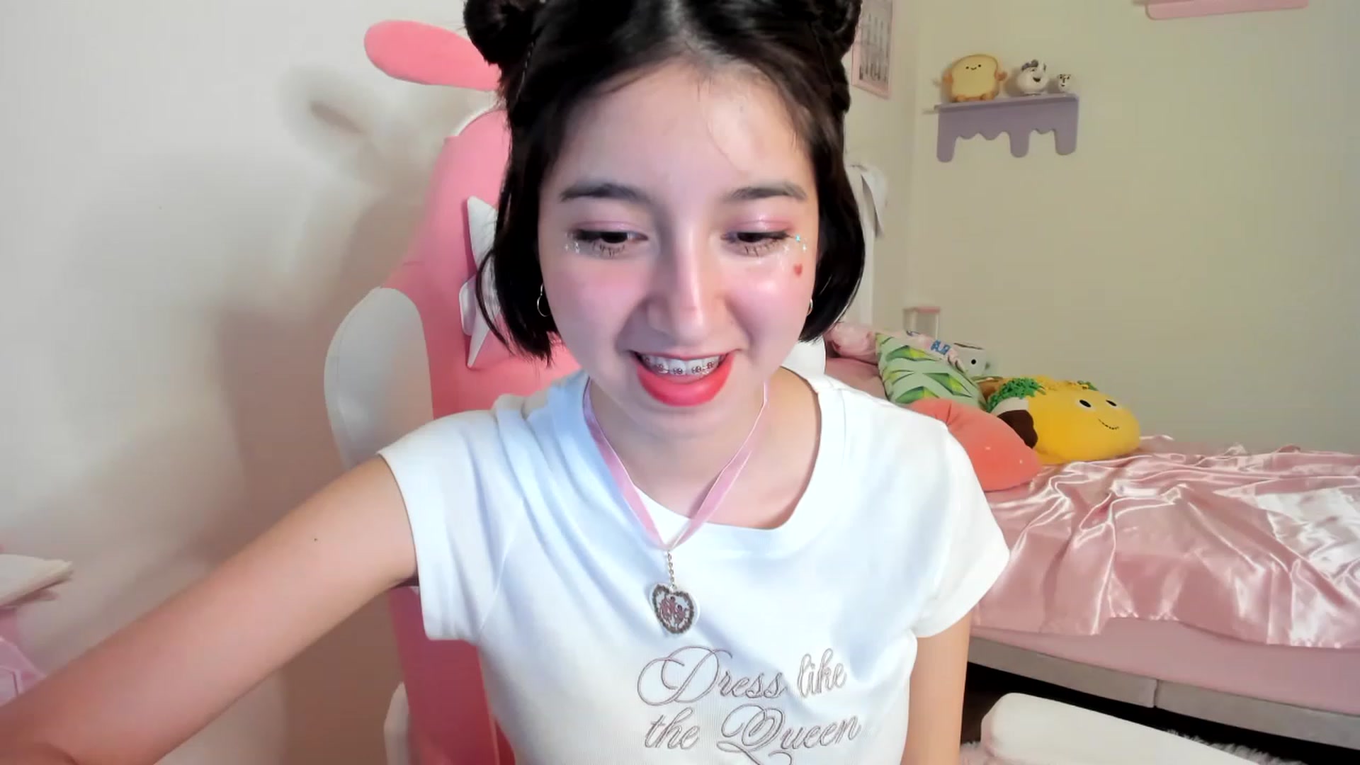 Gallery image thumbnail from Cherrycute666's myfreecams stream on, 06/10/2023, 03:51 image 12 of 20