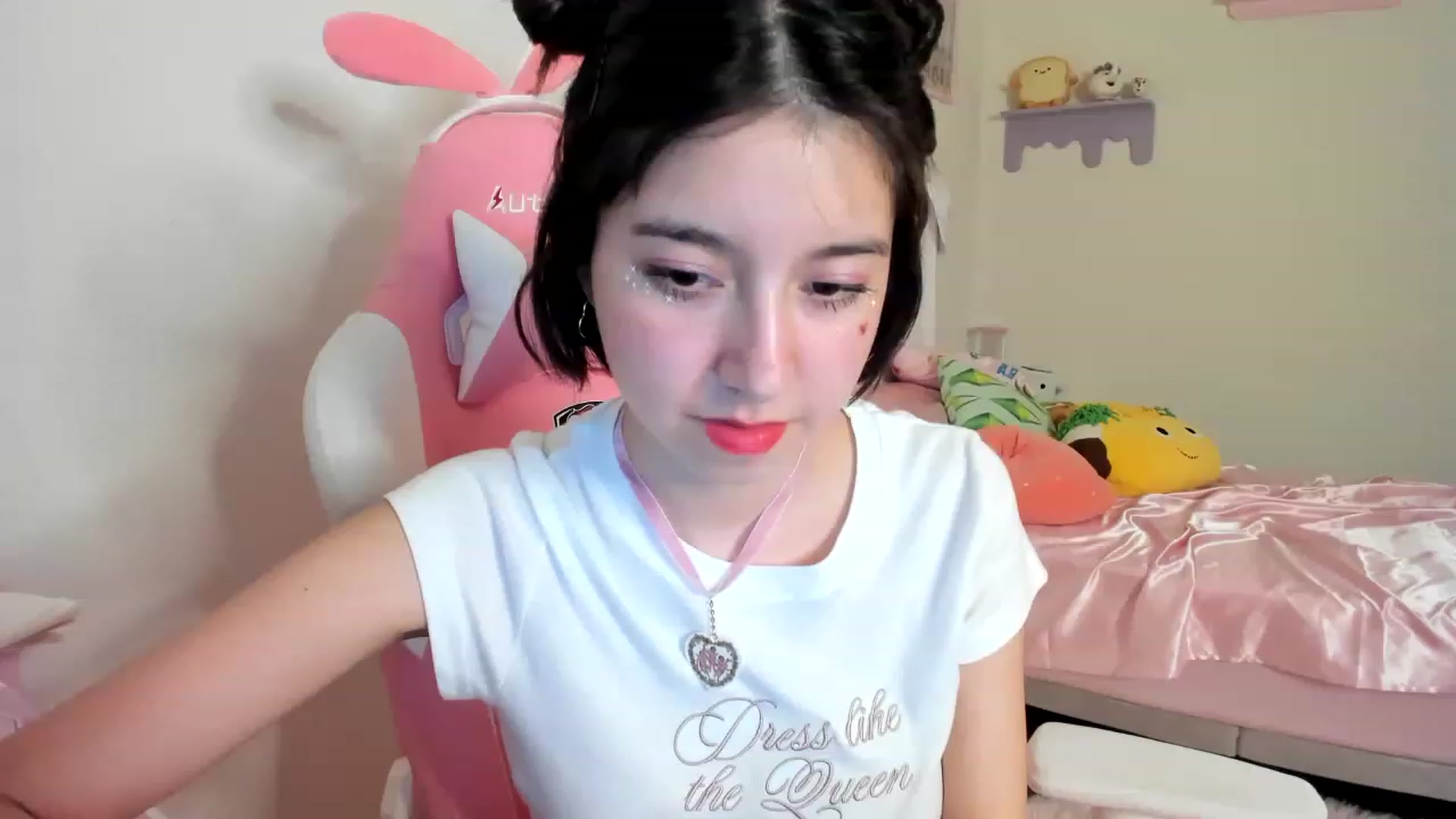 Gallery image thumbnail from Cherrycute666's myfreecams stream on, 06/10/2023, 03:51 image 13 of 20