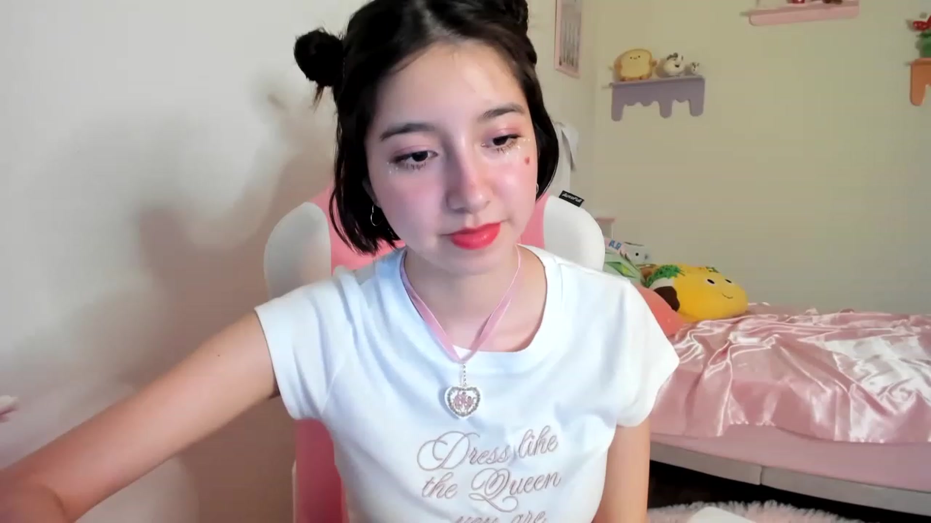 Gallery image thumbnail from Cherrycute666's myfreecams stream on, 06/10/2023, 03:51 image 11 of 20