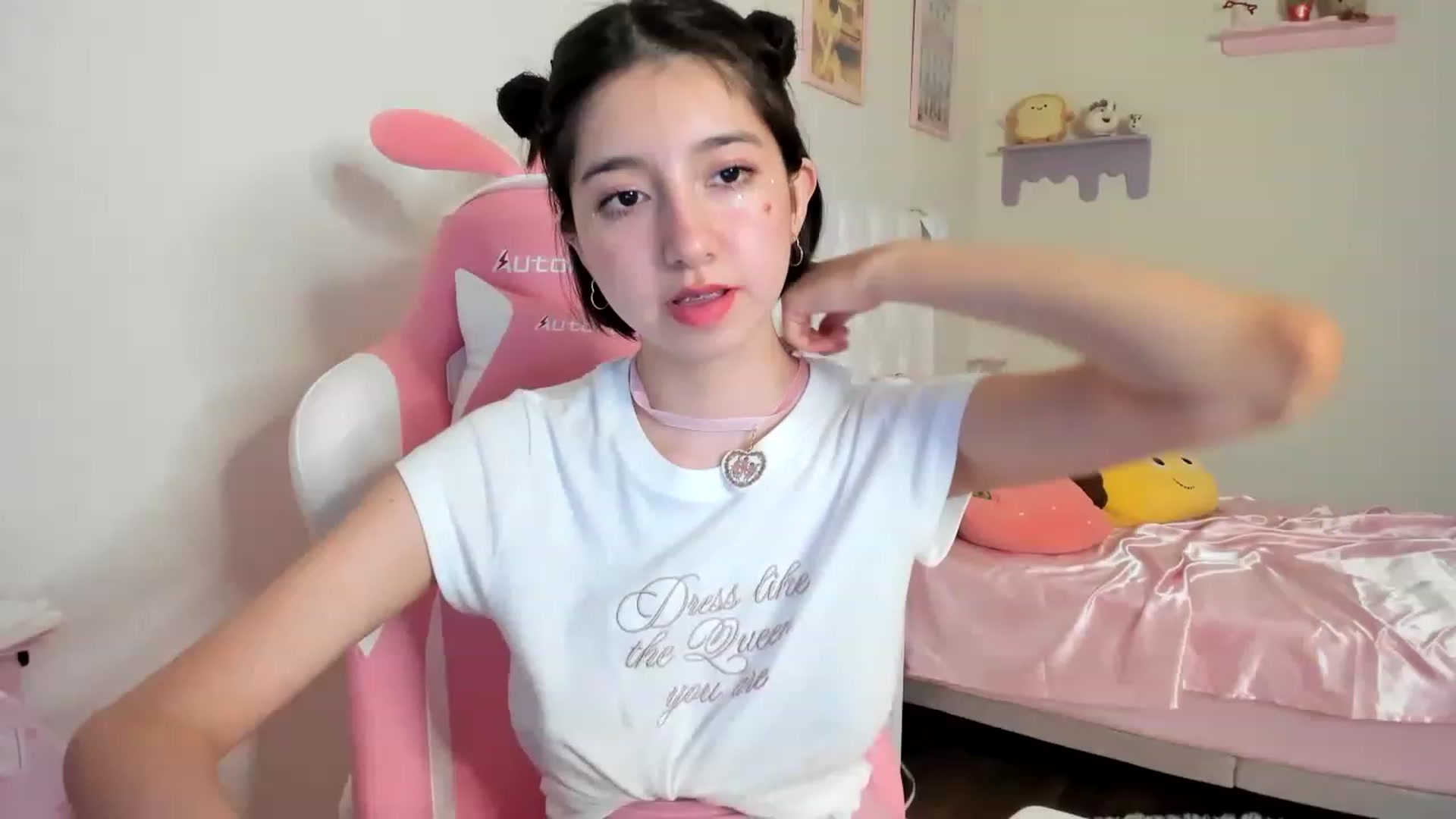 Gallery image thumbnail from Cherrycute666's myfreecams stream on, 06/10/2023, 04:58 image 18 of 20