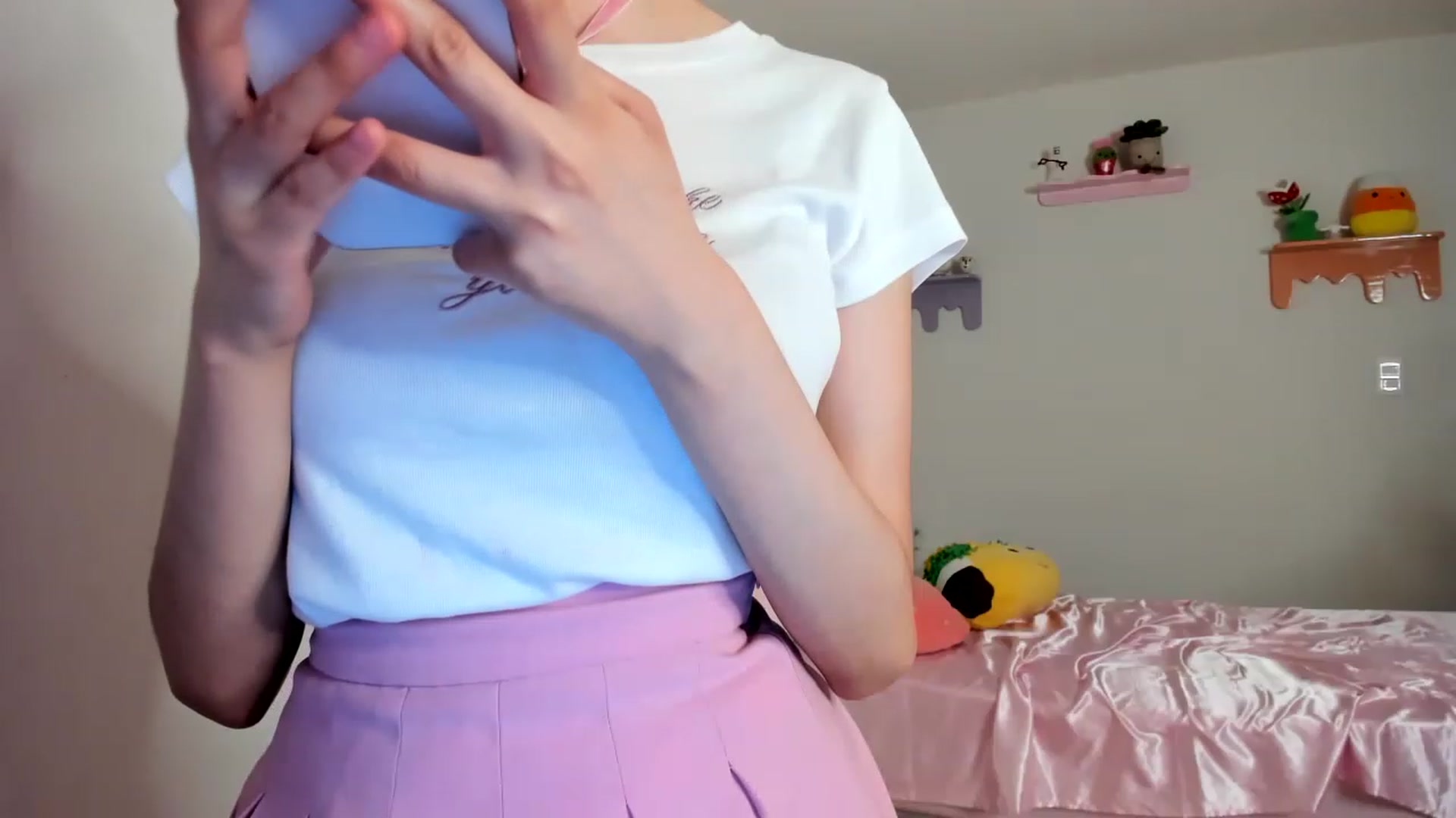Gallery image thumbnail from Cherrycute666's myfreecams stream on, 06/10/2023, 06:09 image 10 of 20