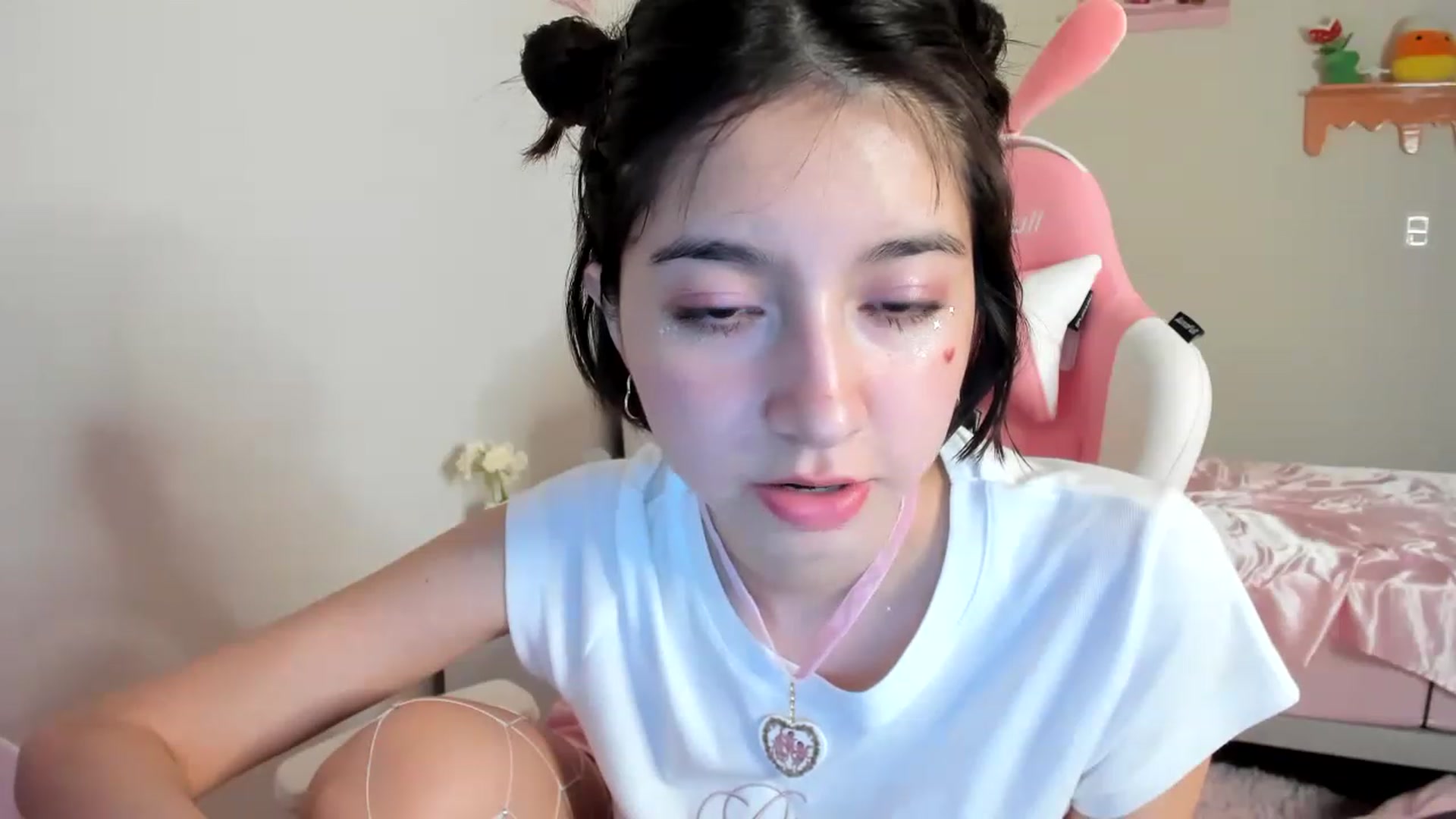 Gallery image thumbnail from Cherrycute666's myfreecams stream on, 06/10/2023, 06:09 image 17 of 20