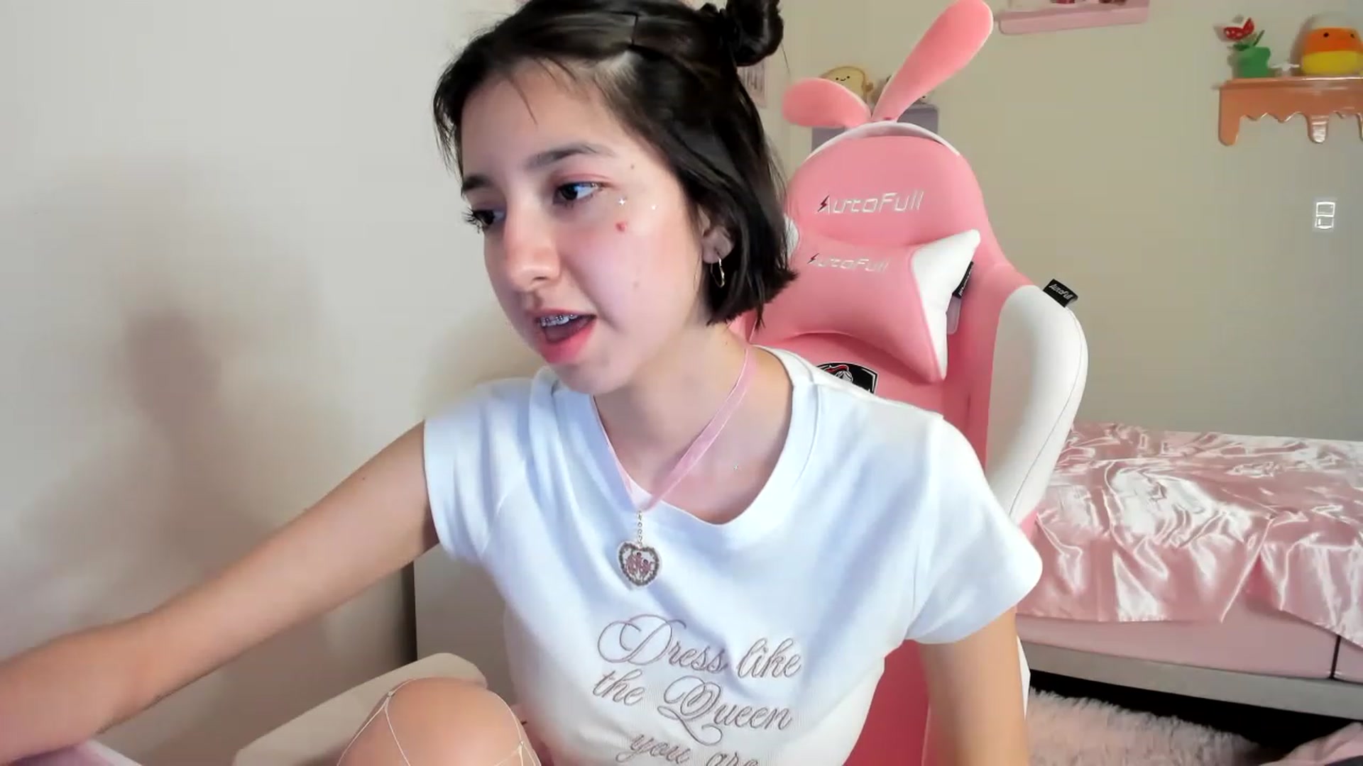 Gallery image thumbnail from Cherrycute666's myfreecams stream on, 06/10/2023, 06:09 image 18 of 20