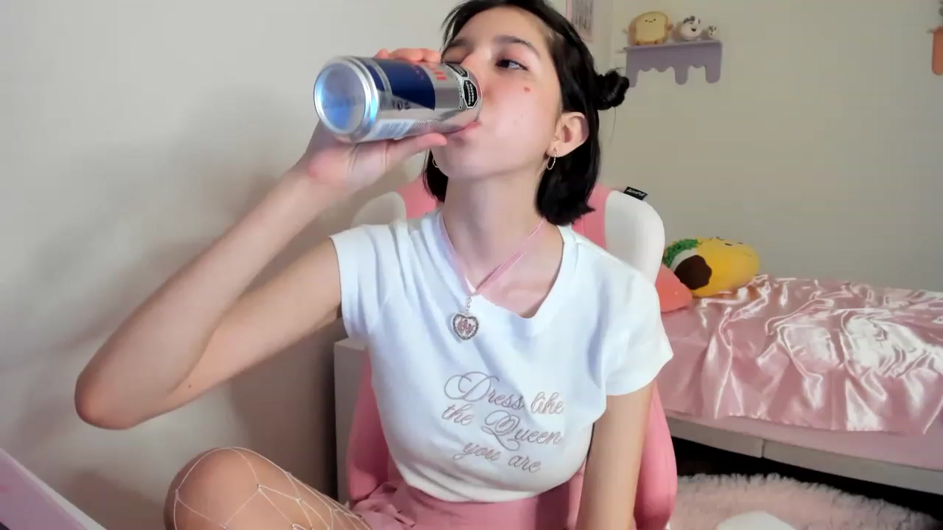 Gallery image thumbnail from Cherrycute666's myfreecams stream on, 06/10/2023, 09:08 image 1 of 20