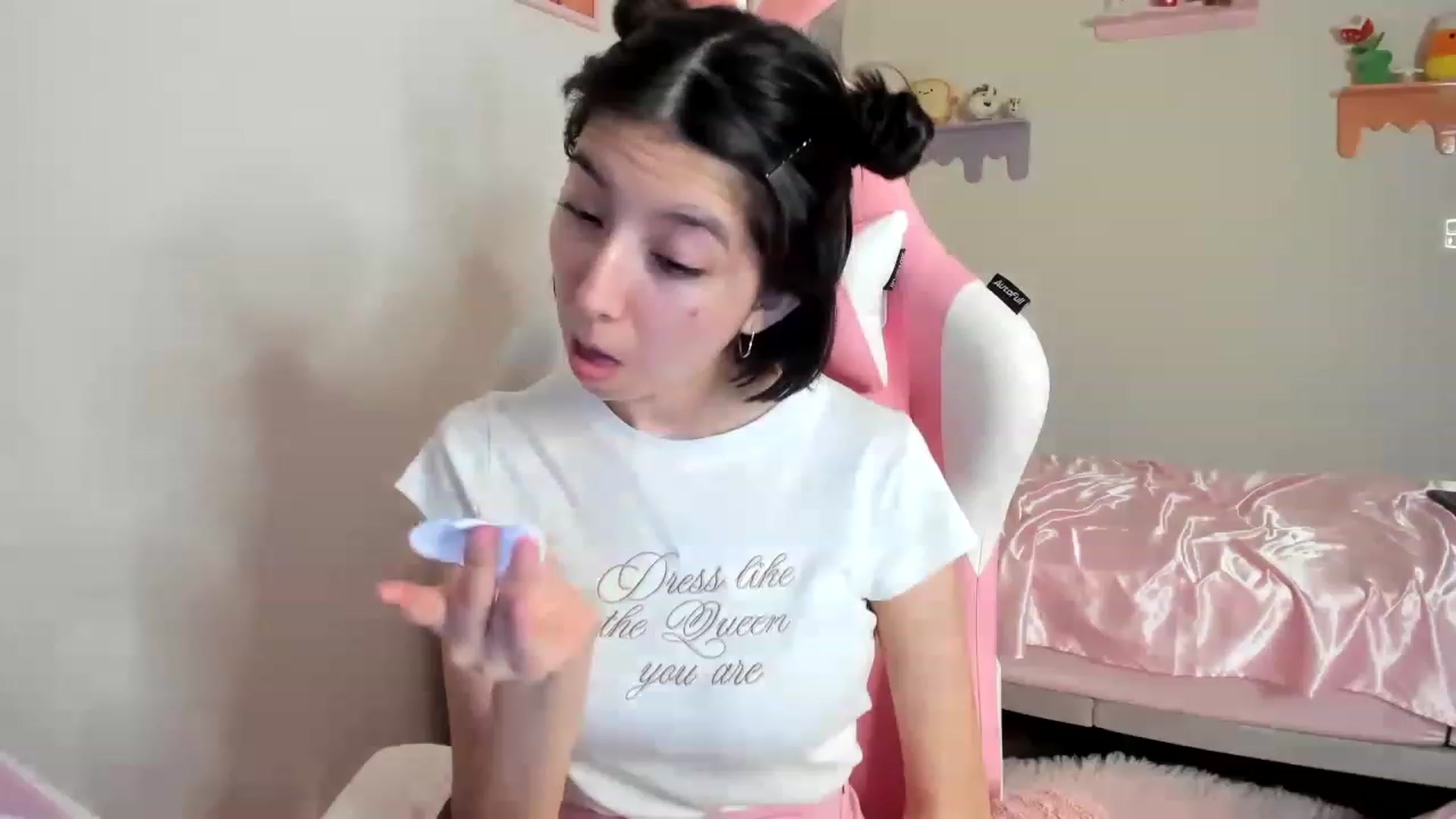 Gallery image thumbnail from Cherrycute666's myfreecams stream on, 06/10/2023, 11:56 image 18 of 20