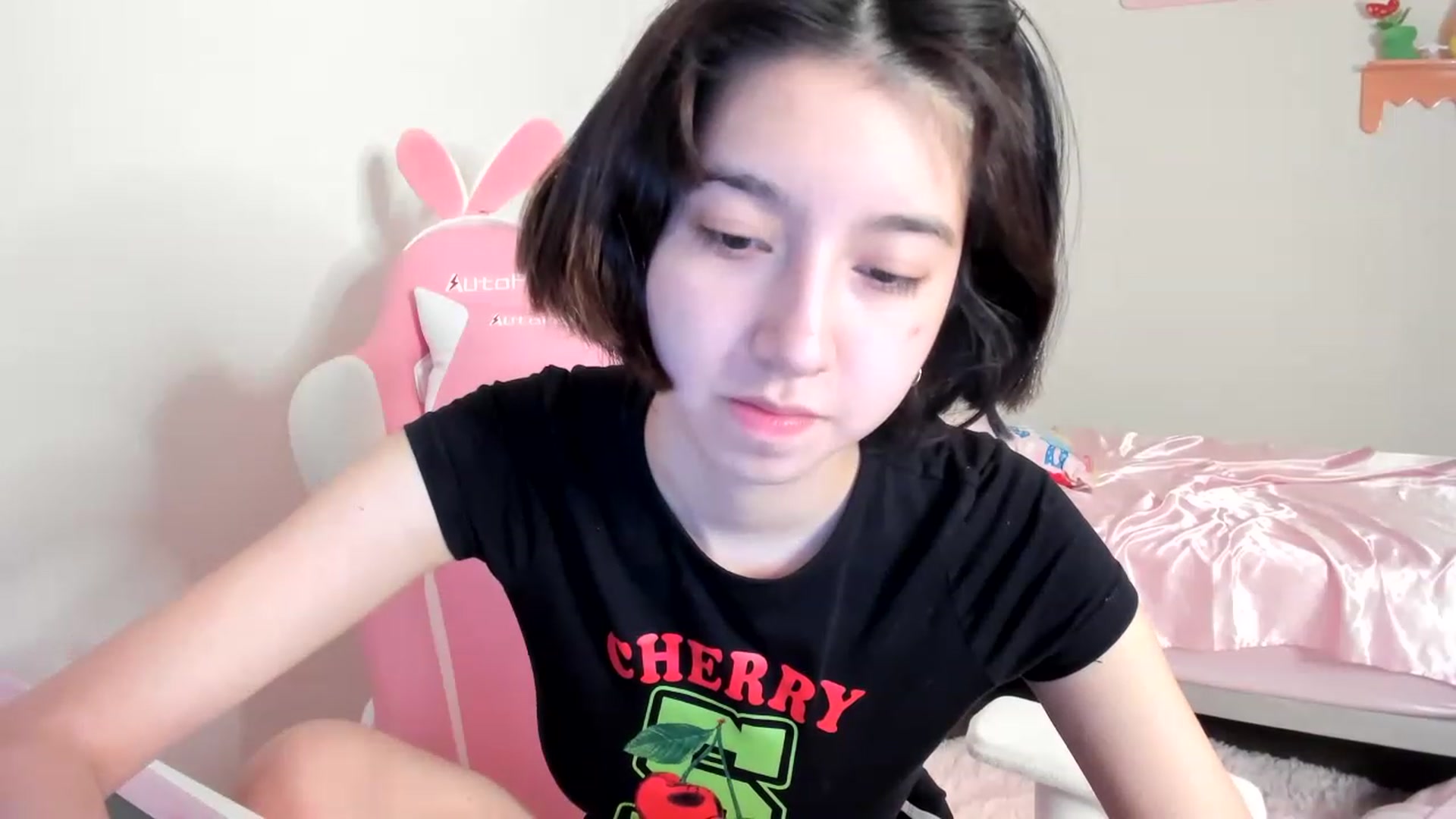 Gallery image thumbnail from Cherrycute666's myfreecams stream on, 06/11/2023, 02:44 image 7 of 20
