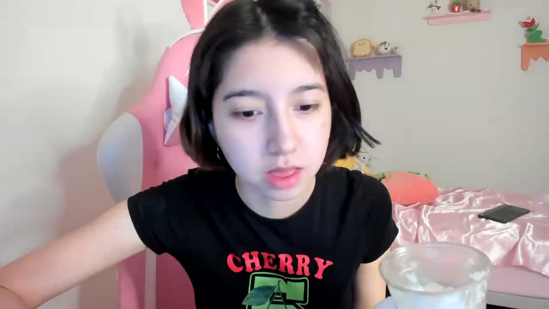 Gallery image thumbnail from Cherrycute666's myfreecams stream on, 06/11/2023, 03:12 image 17 of 20