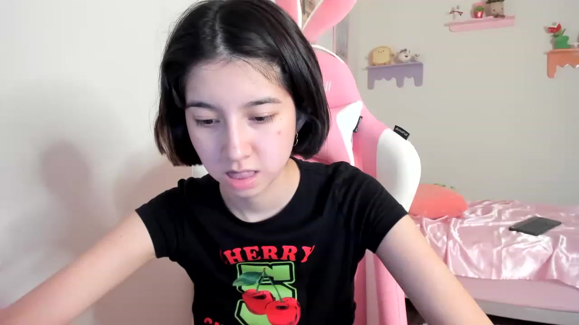 Gallery image thumbnail from Cherrycute666's myfreecams stream on, 06/11/2023, 09:32 image 11 of 20