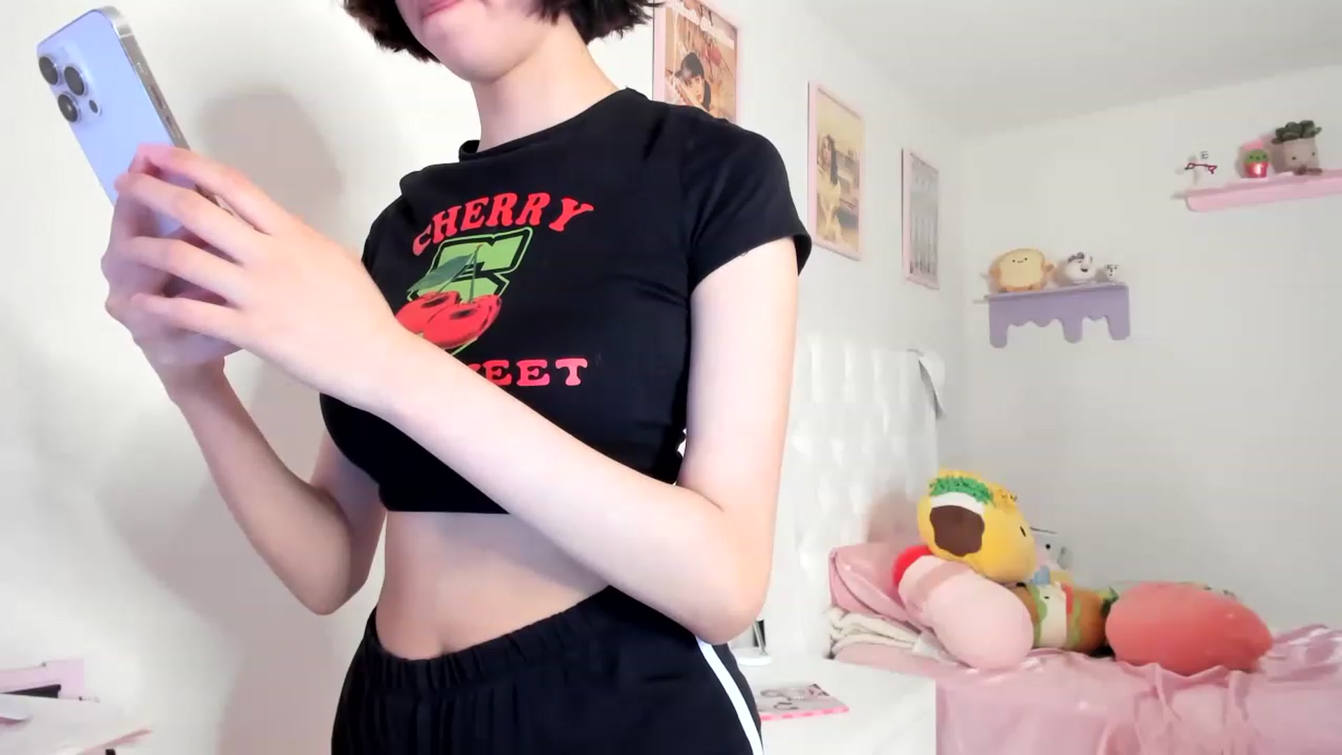 Gallery image thumbnail from Cherrycute666's myfreecams stream on, 06/11/2023, 09:52 image 15 of 20