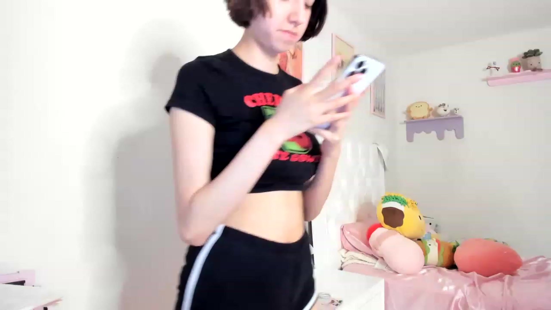 Gallery image thumbnail from Cherrycute666's myfreecams stream on, 06/11/2023, 09:52 image 4 of 20