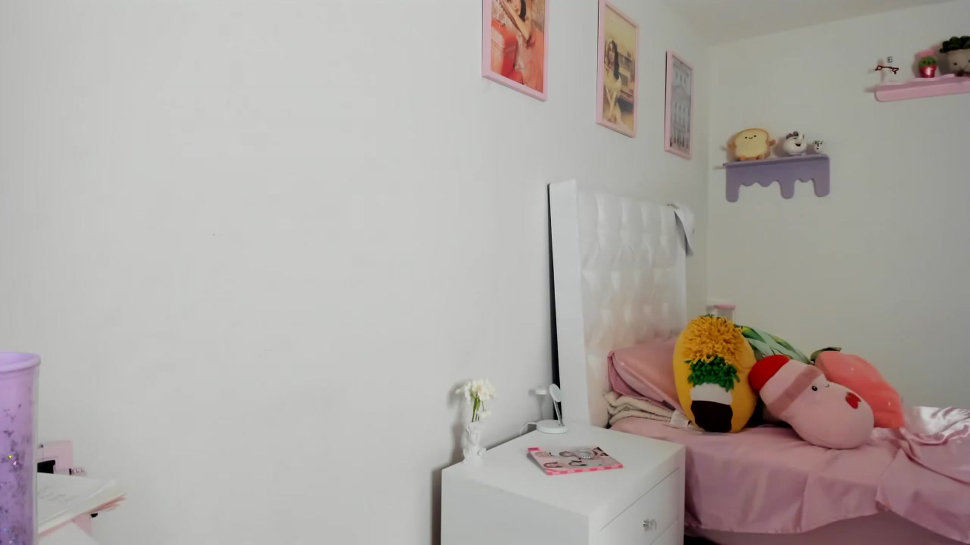 Gallery image thumbnail from Cherrycute666's myfreecams stream on, 06/11/2023, 12:46 image 18 of 20