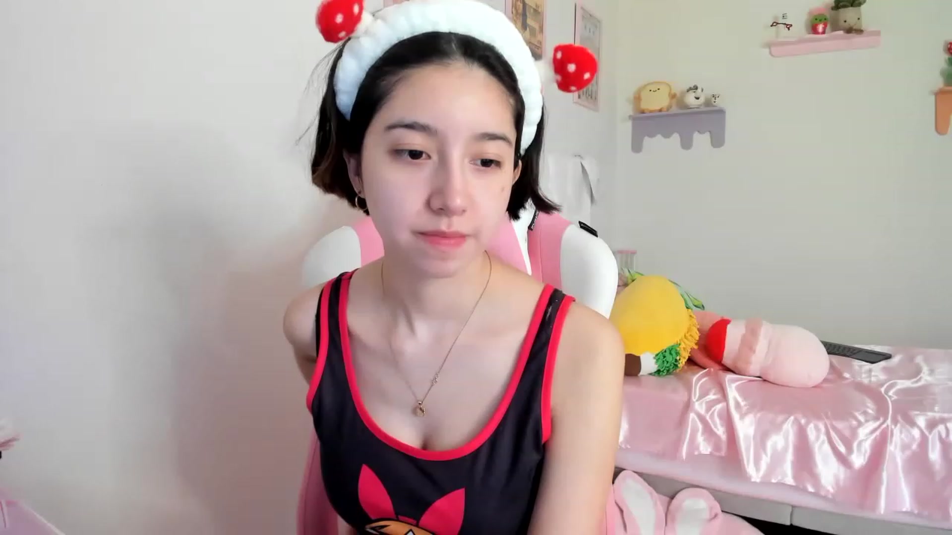 Gallery image thumbnail from Cherrycute666's myfreecams stream on, 06/11/2023, 23:23 image 2 of 20