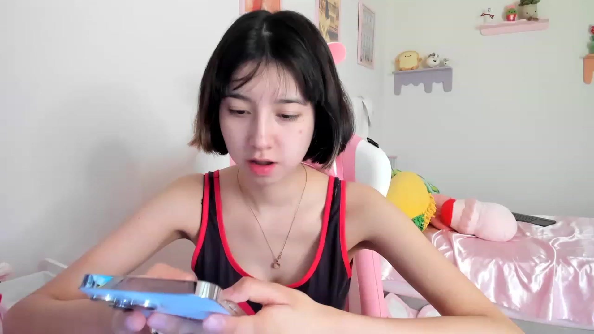 Gallery image thumbnail from Cherrycute666's myfreecams stream on, 06/11/2023, 23:23 image 9 of 20