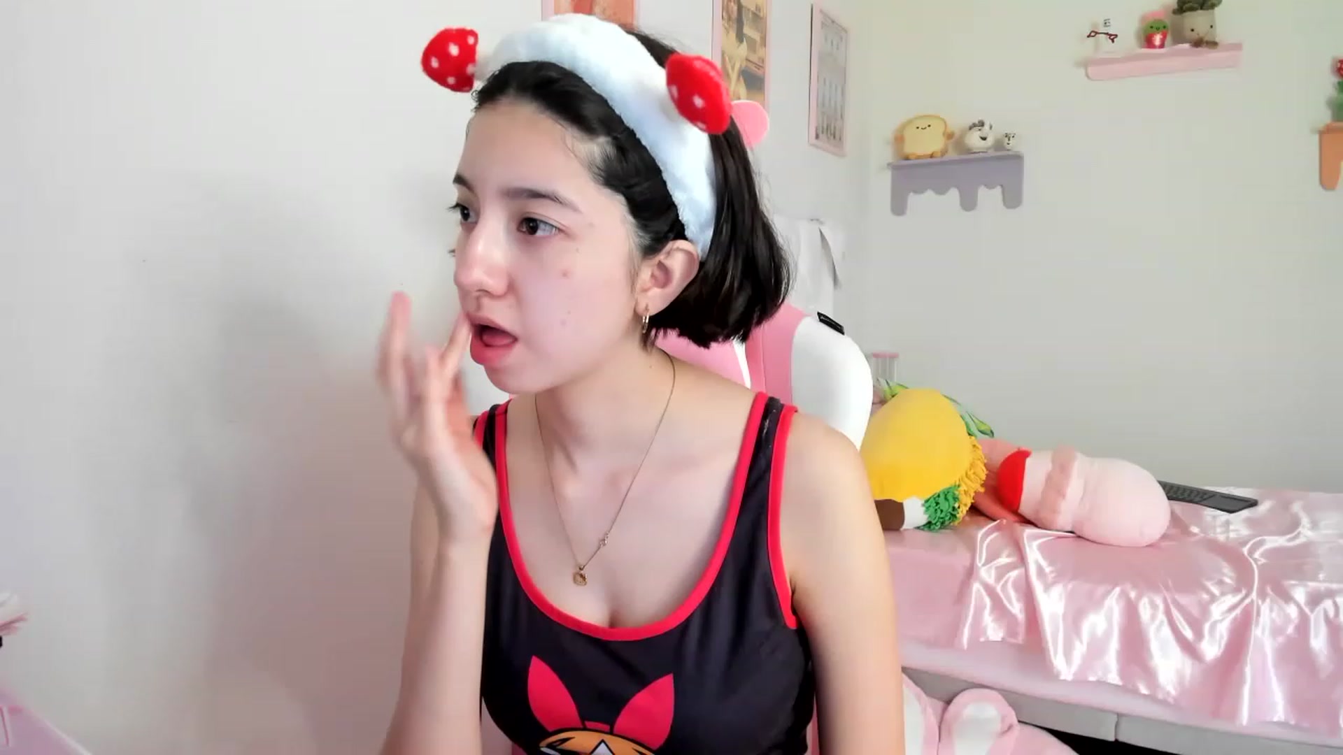 Gallery image thumbnail from Cherrycute666's myfreecams stream on, 06/11/2023, 23:23 image 1 of 20