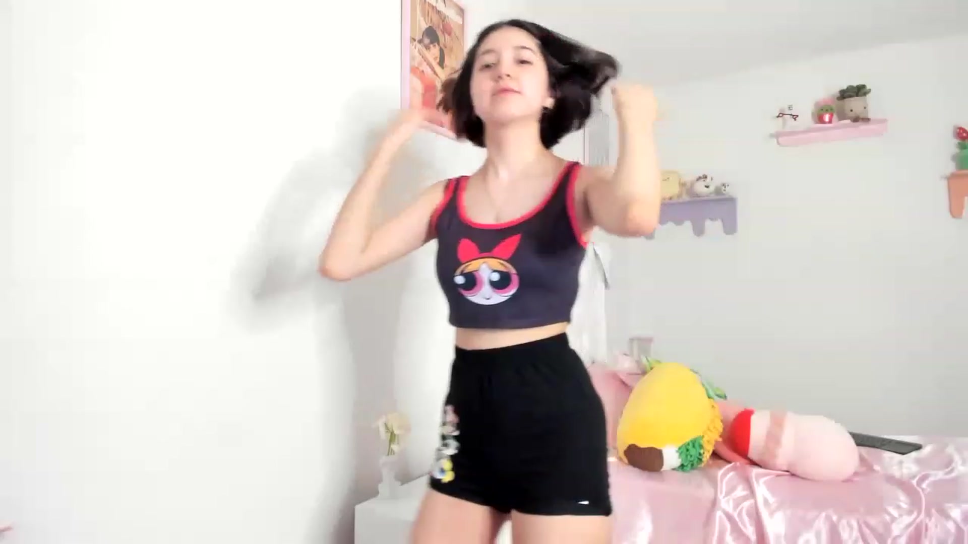 Gallery image thumbnail from Cherrycute666's myfreecams stream on, 06/12/2023, 01:38 image 4 of 20