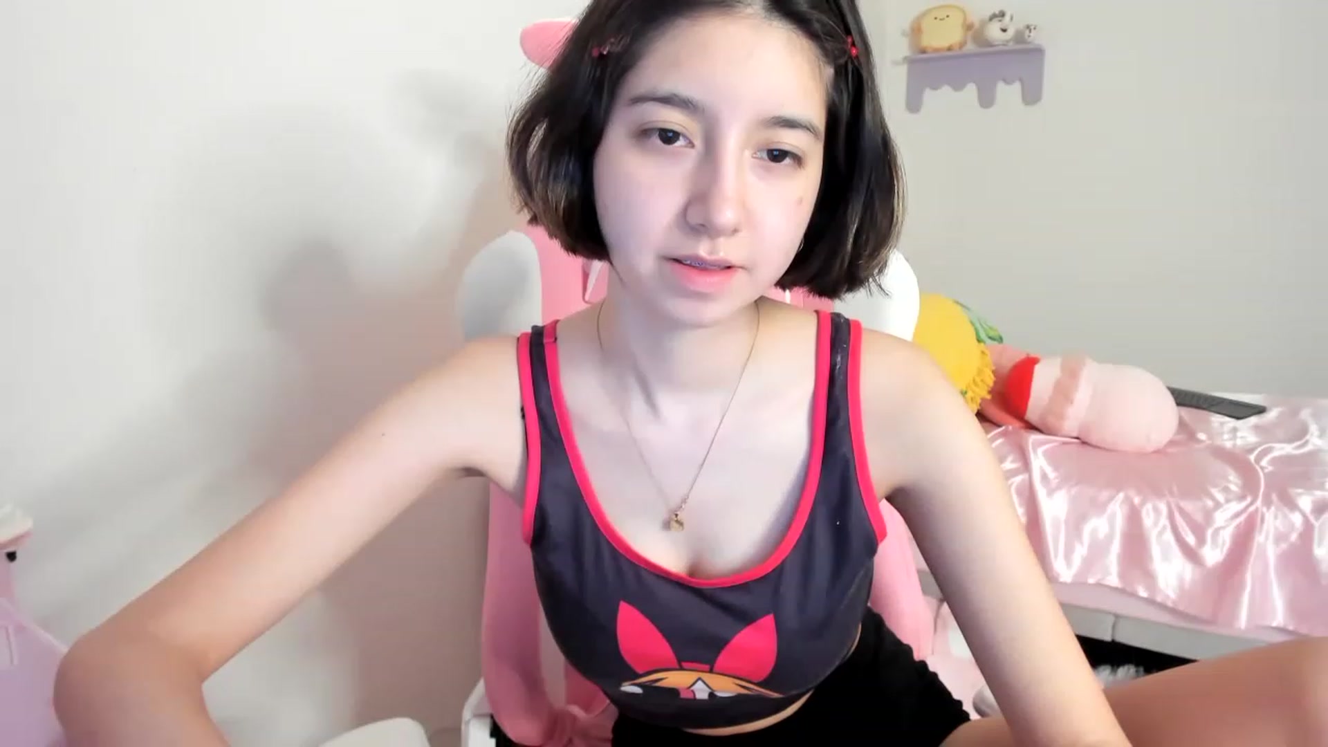 Gallery image thumbnail from Cherrycute666's myfreecams stream on, 06/12/2023, 01:38 image 3 of 20