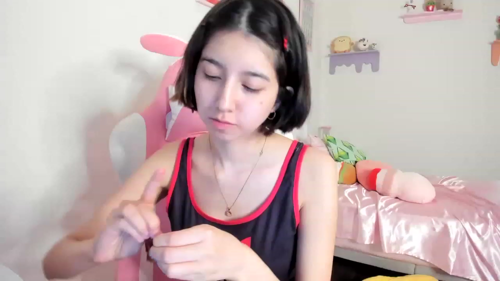Gallery image thumbnail from Cherrycute666's myfreecams stream on, 06/12/2023, 03:51 image 4 of 20