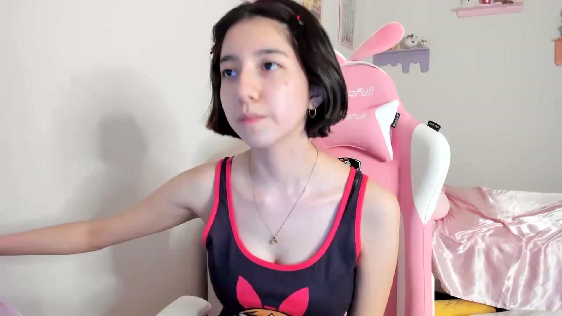 Gallery image thumbnail from Cherrycute666's myfreecams stream on, 06/12/2023, 04:49 image 5 of 20