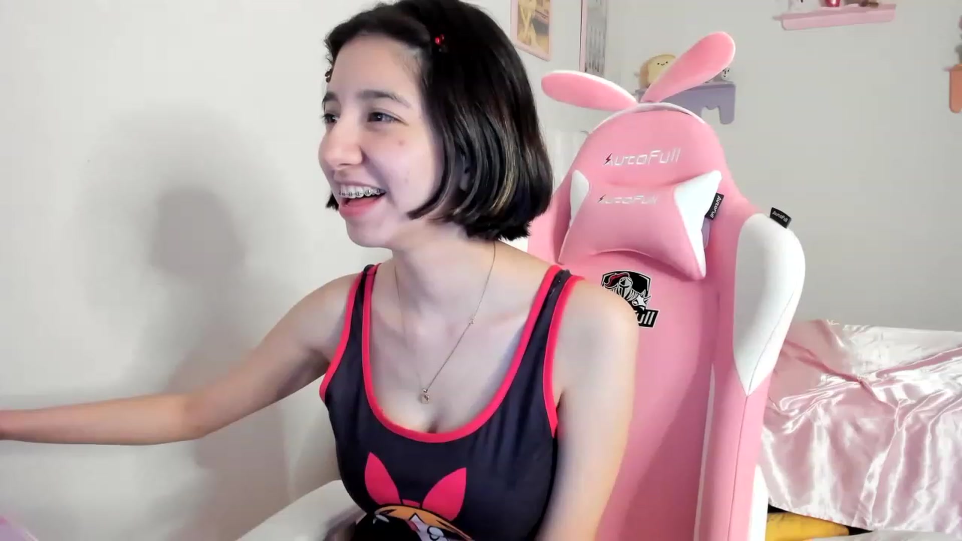 Gallery image thumbnail from Cherrycute666's myfreecams stream on, 06/12/2023, 04:49 image 4 of 20