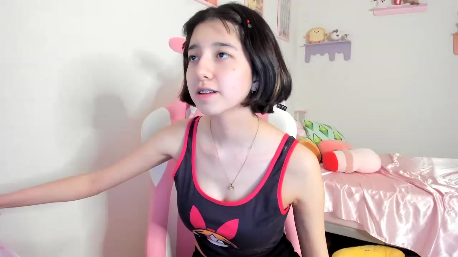 Gallery image thumbnail from Cherrycute666's myfreecams stream on, 06/12/2023, 04:49 image 15 of 20
