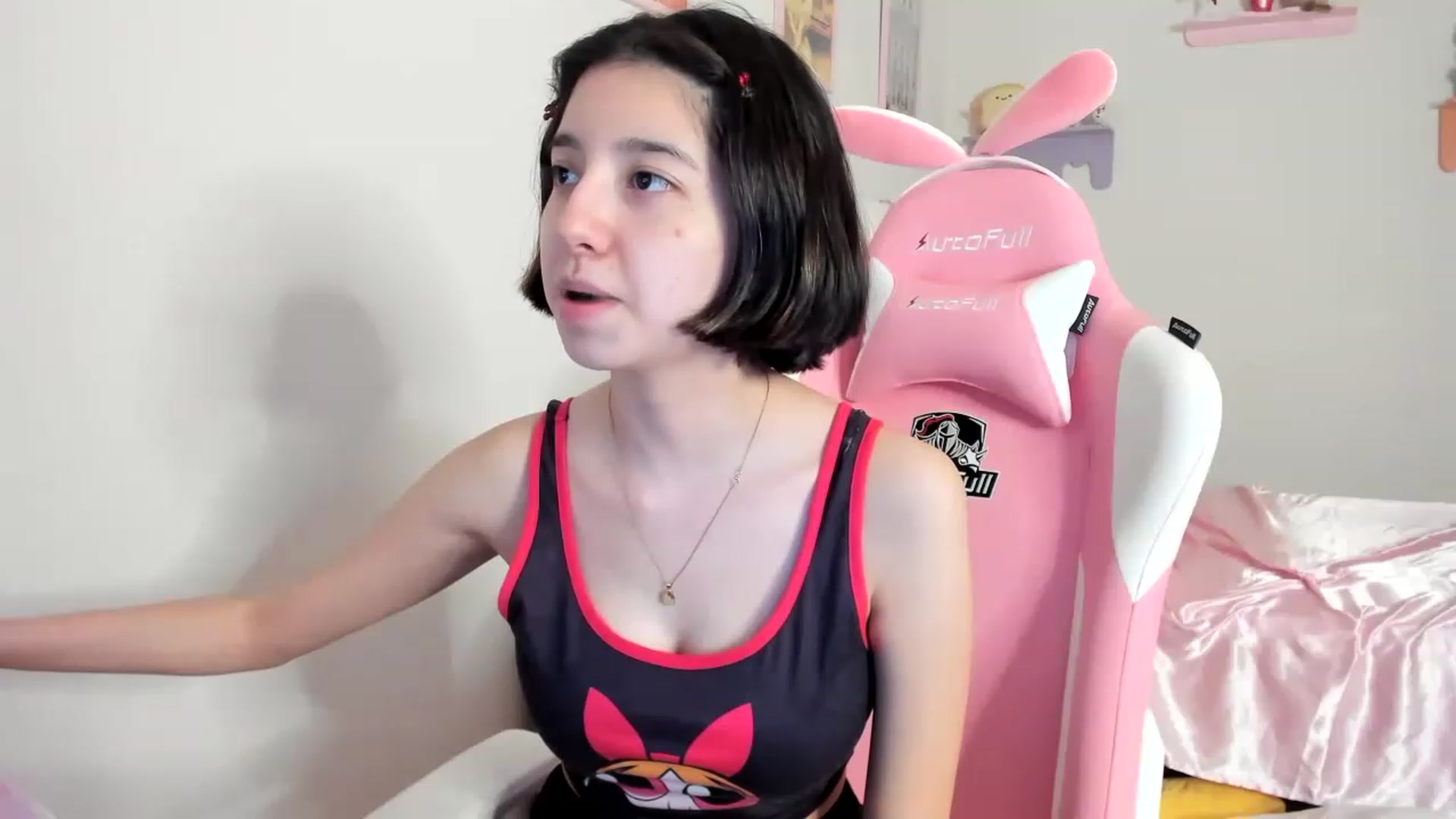 Gallery image thumbnail from Cherrycute666's myfreecams stream on, 06/12/2023, 04:49 image 3 of 20
