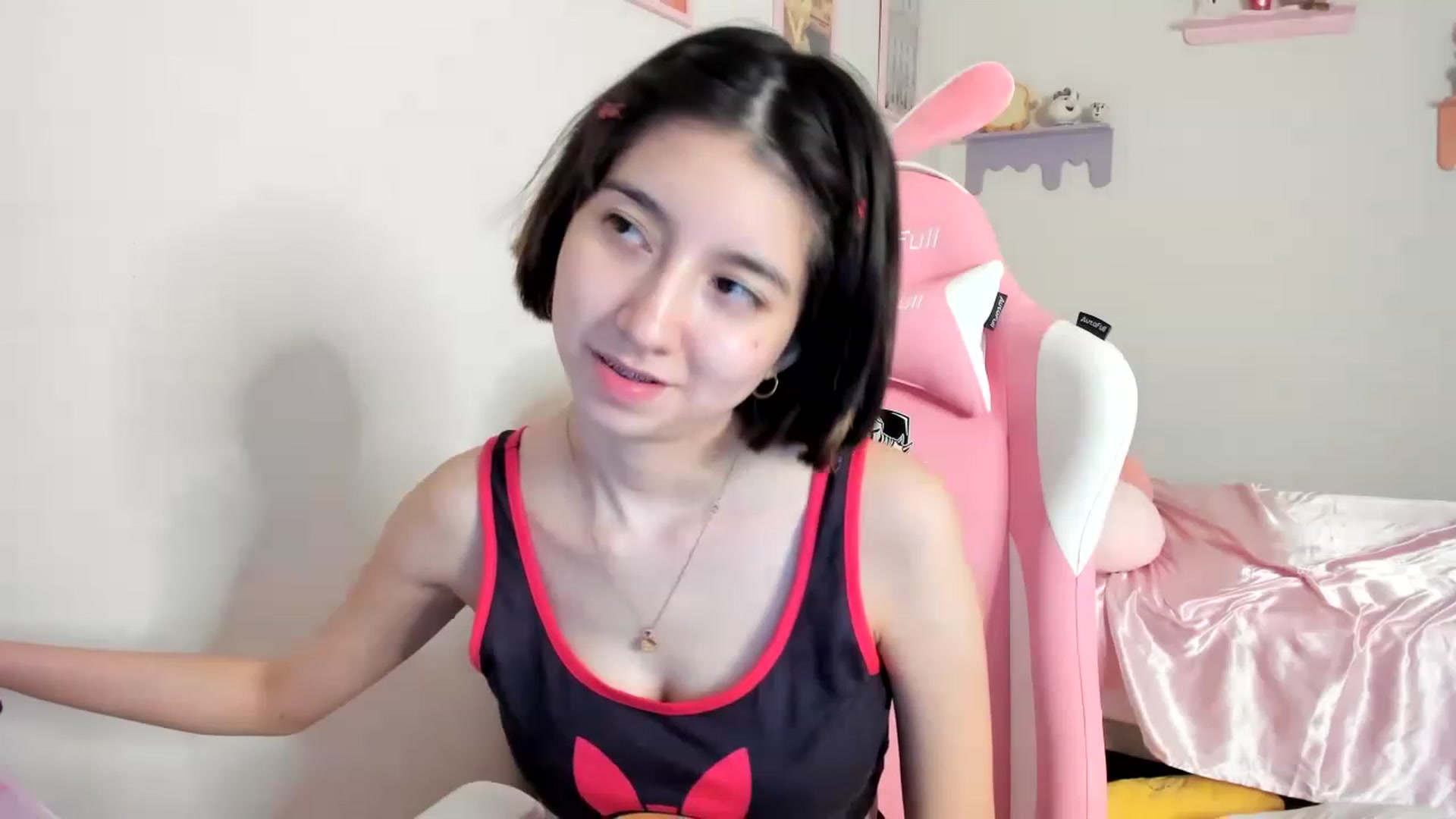 Gallery image thumbnail from Cherrycute666's myfreecams stream on, 06/12/2023, 04:49 image 8 of 20