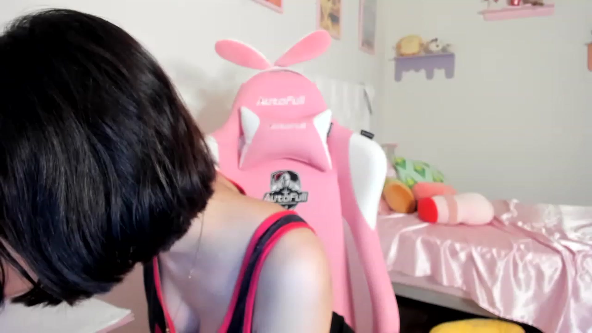 Gallery image thumbnail from Cherrycute666's myfreecams stream on, 06/12/2023, 04:49 image 16 of 20
