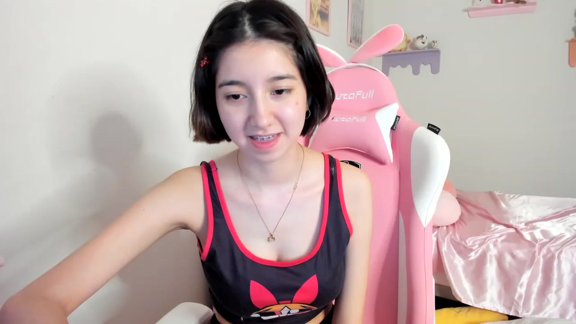 Gallery image thumbnail from Cherrycute666's myfreecams stream on, 06/12/2023, 04:49 image 2 of 20