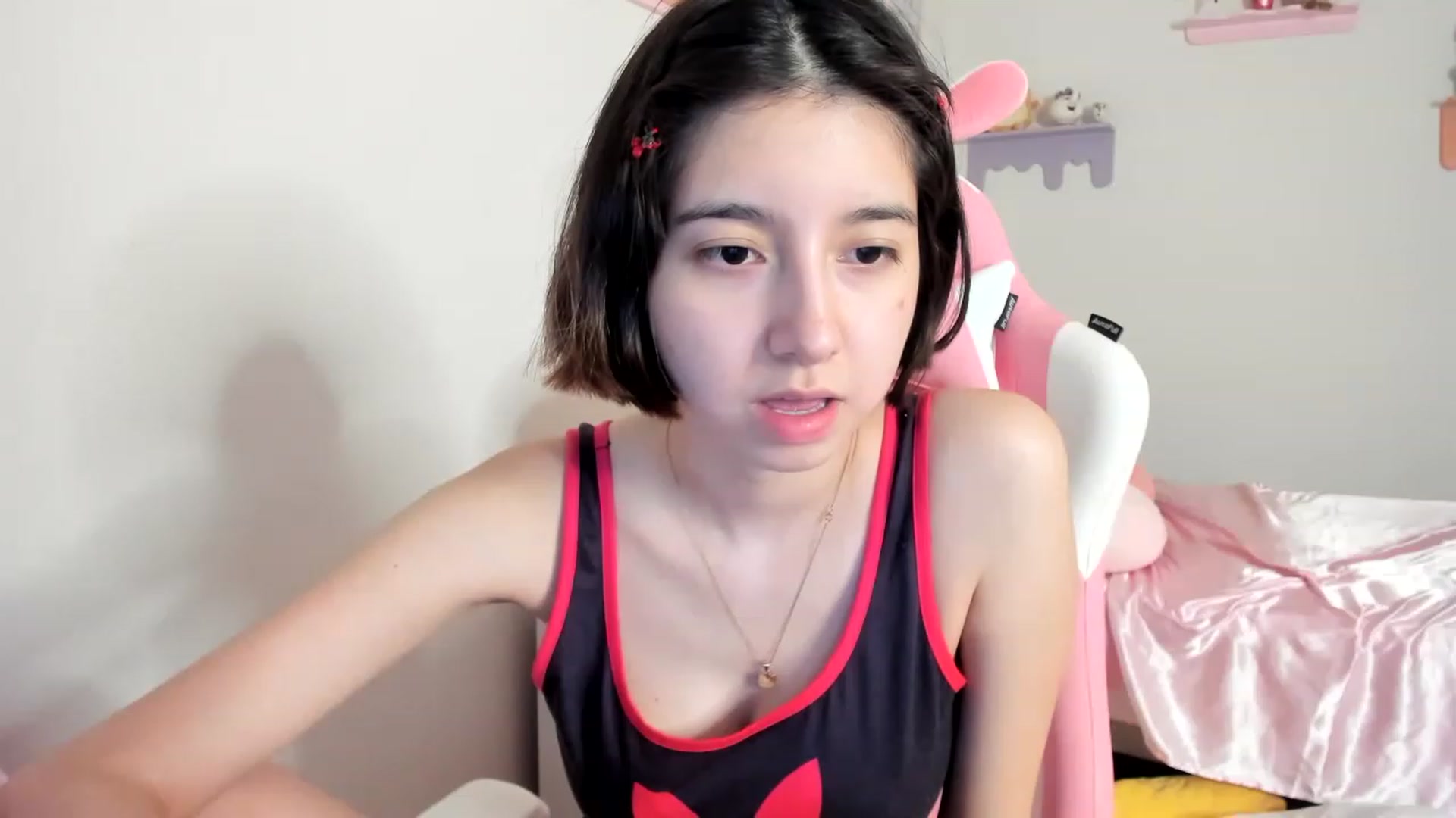 Gallery image thumbnail from Cherrycute666's myfreecams stream on, 06/12/2023, 04:49 image 6 of 20