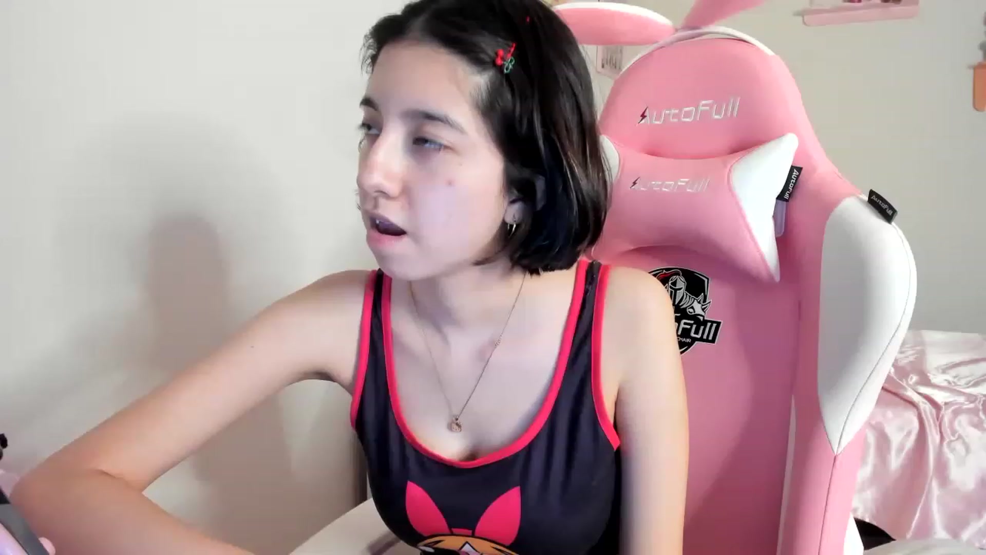 Gallery image thumbnail from Cherrycute666's myfreecams stream on, 06/12/2023, 06:30 image 9 of 20
