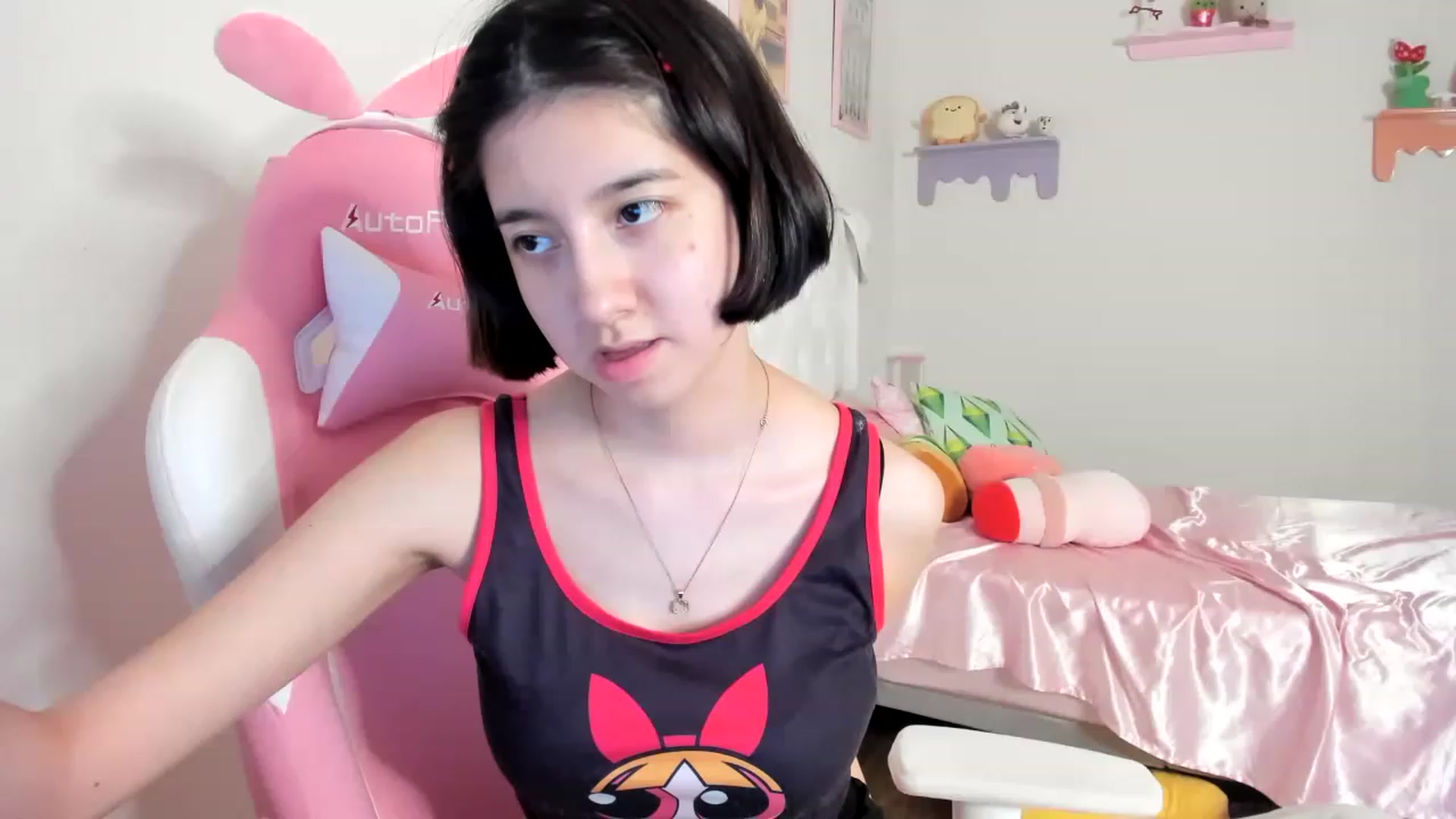 Gallery image thumbnail from Cherrycute666's myfreecams stream on, 06/12/2023, 07:47 image 17 of 20