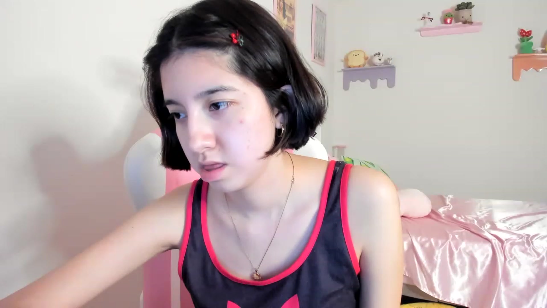Gallery image thumbnail from Cherrycute666's myfreecams stream on, 06/12/2023, 07:47 image 13 of 20