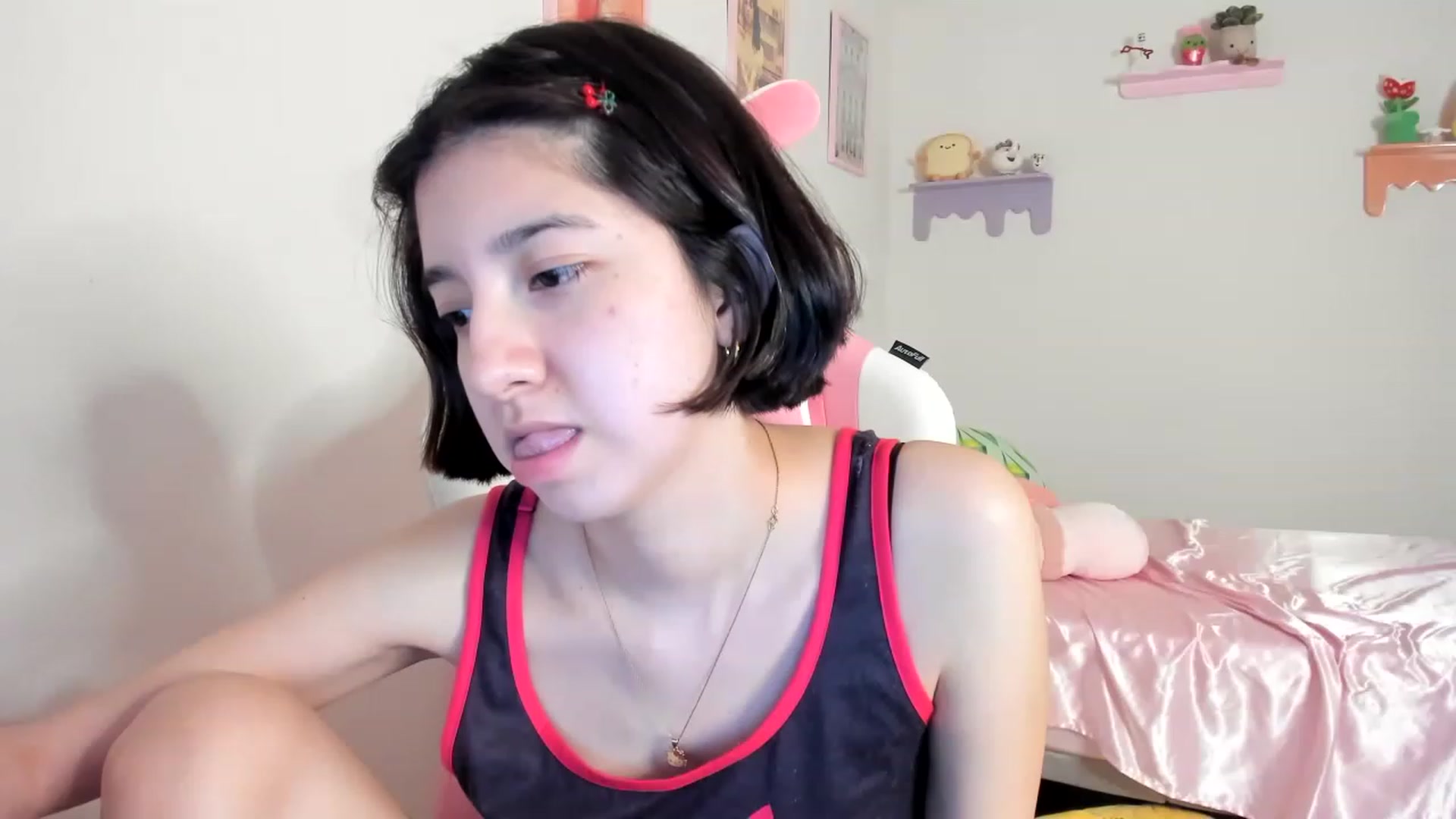 Gallery image thumbnail from Cherrycute666's myfreecams stream on, 06/12/2023, 07:47 image 14 of 20
