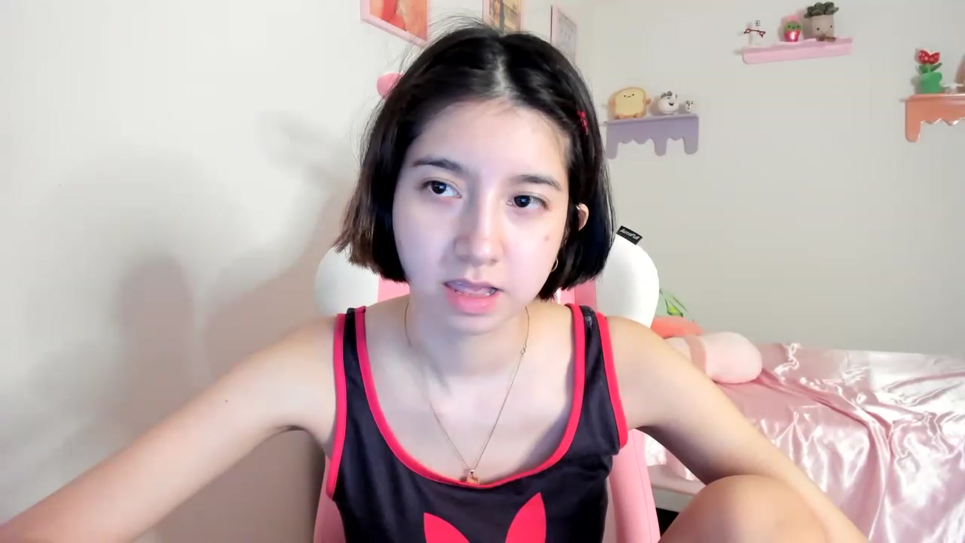 Gallery image thumbnail from Cherrycute666's myfreecams stream on, 06/12/2023, 07:47 image 5 of 20