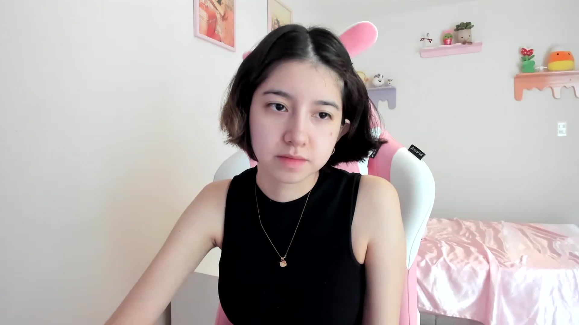 Gallery image thumbnail from Cherrycute666's myfreecams stream on, 06/12/2023, 18:28 image 1 of 20